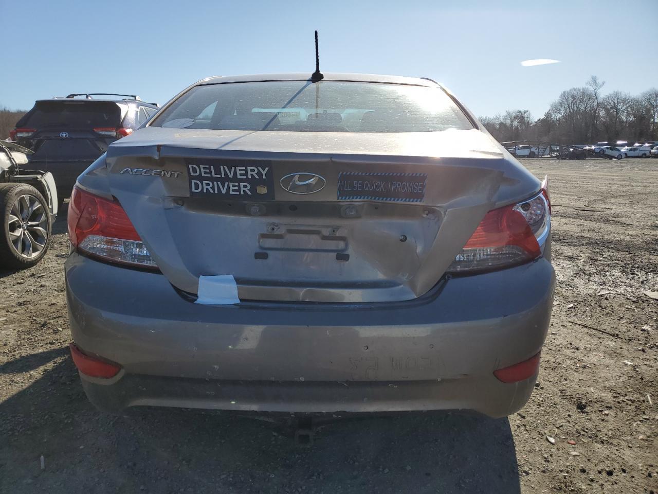 2012 HYUNDAI ACCENT GLS - Image 6