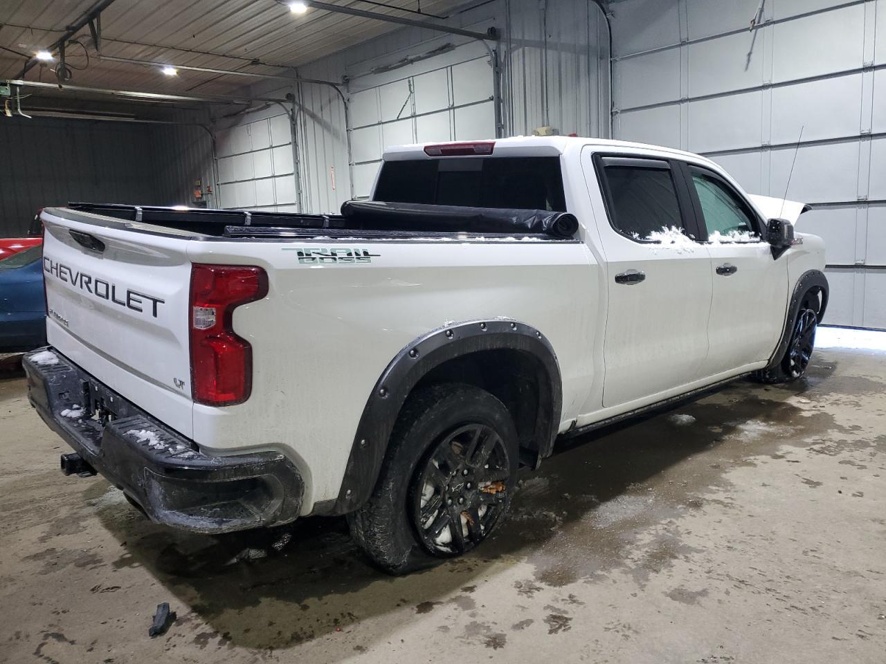 2024 CHEVROLET SILVERADO - Image 3