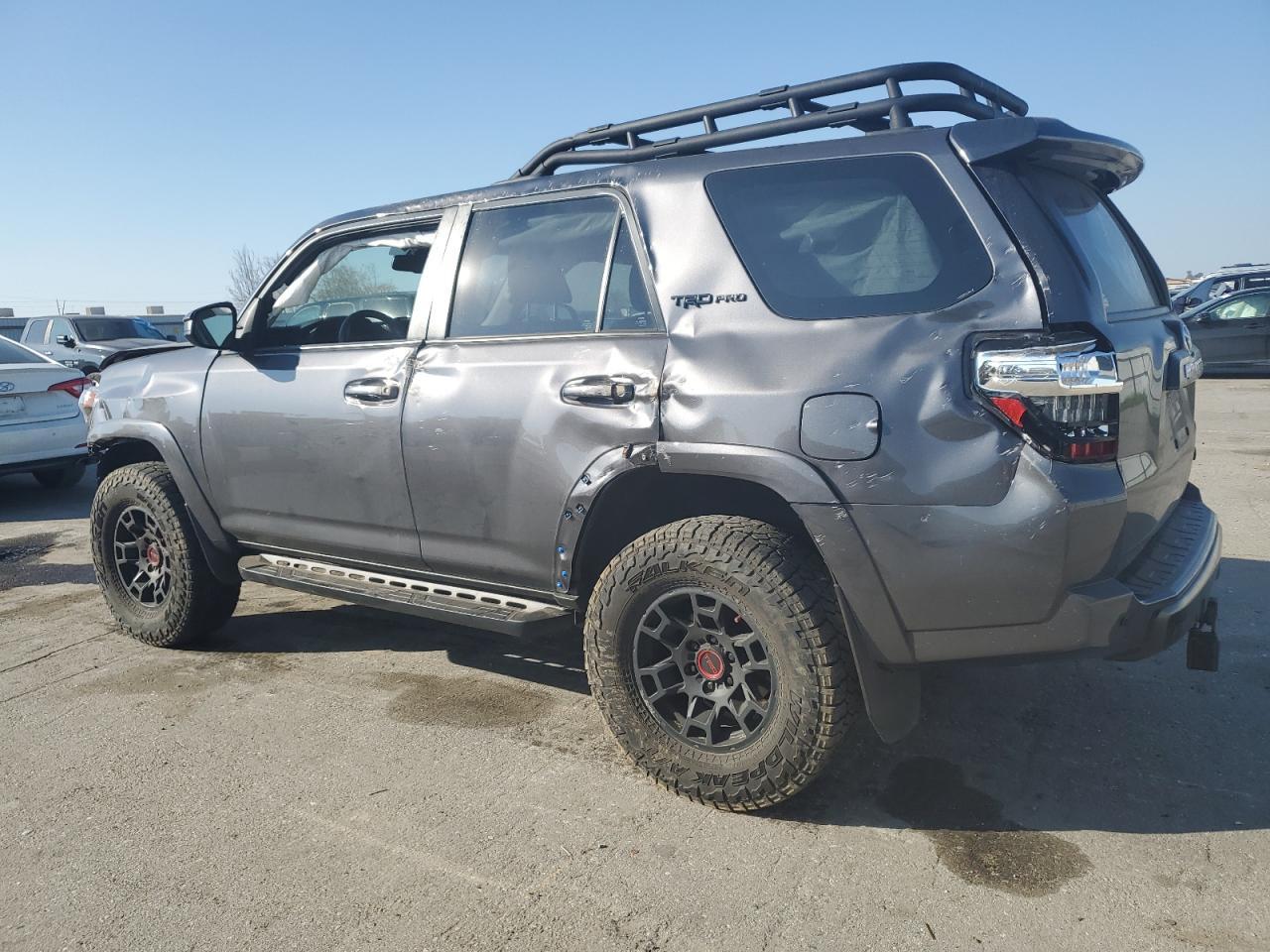 2022 TOYOTA 4RUNNER SR - Image 2