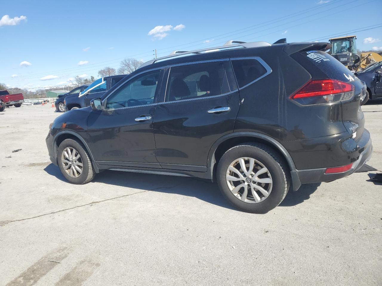 2017 NISSAN ROGUE S - Фото 2