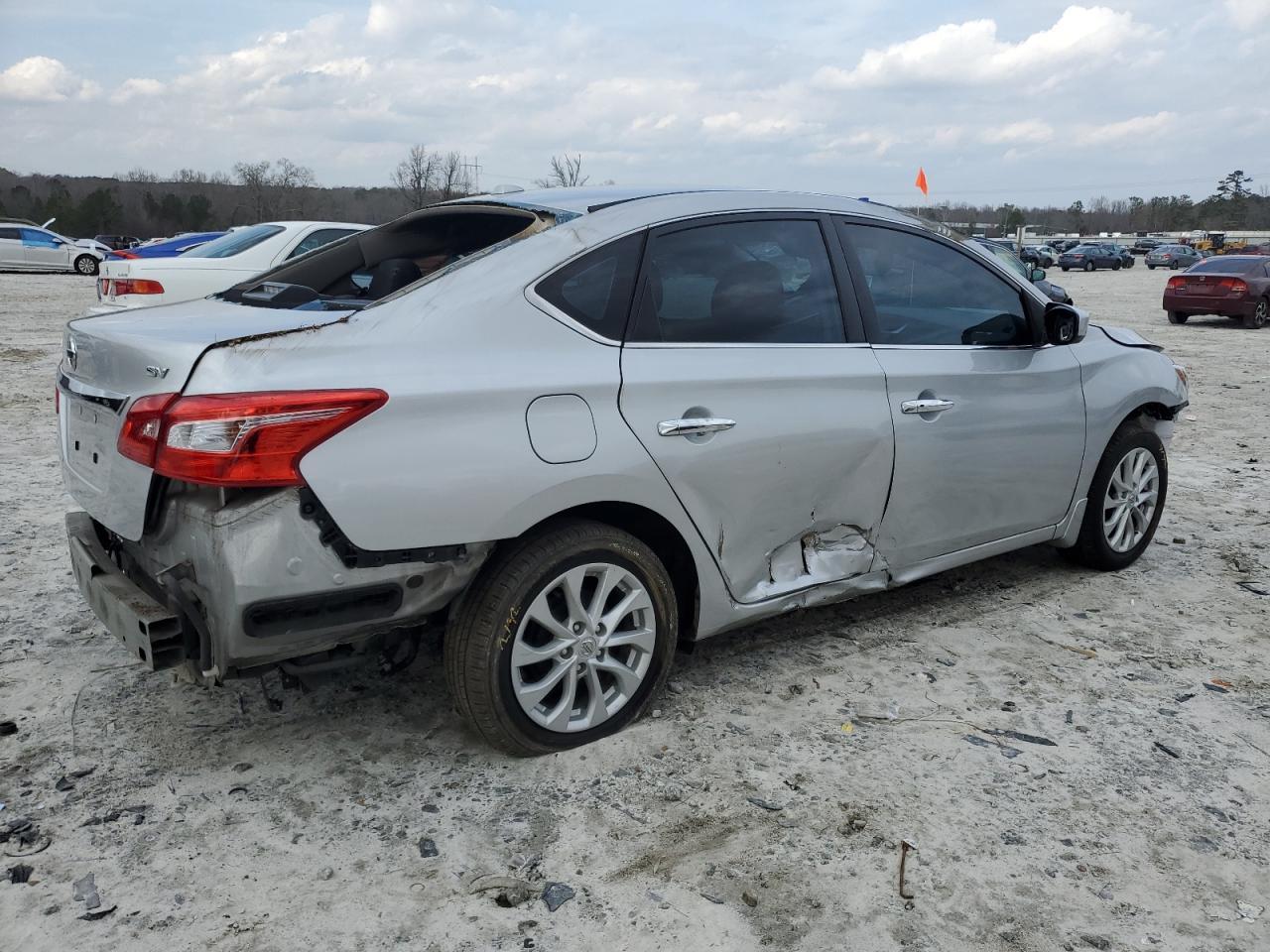 2018 NISSAN SENTRA S - Фото 3
