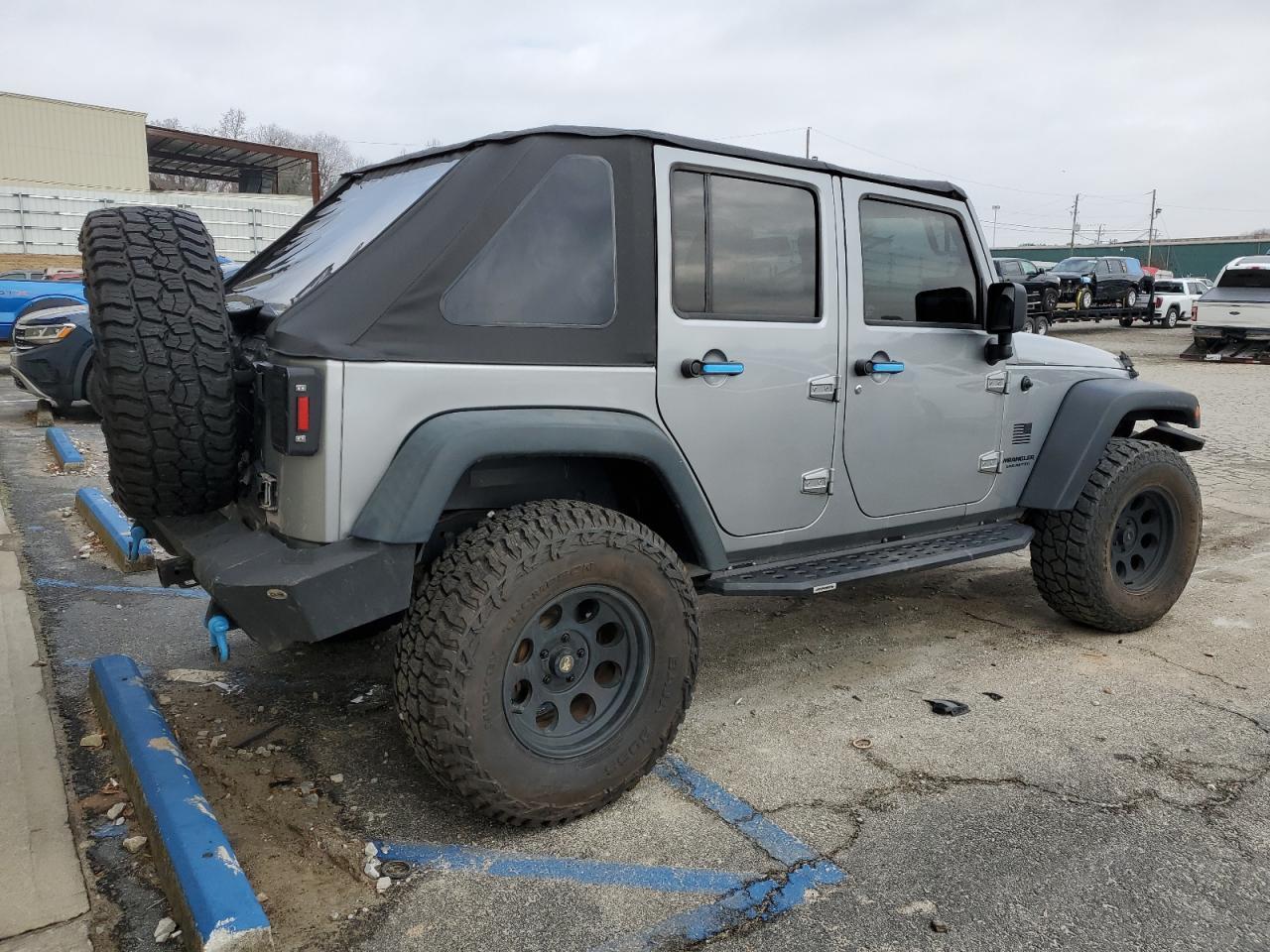 2015 JEEP WRANGLER U - Image 3