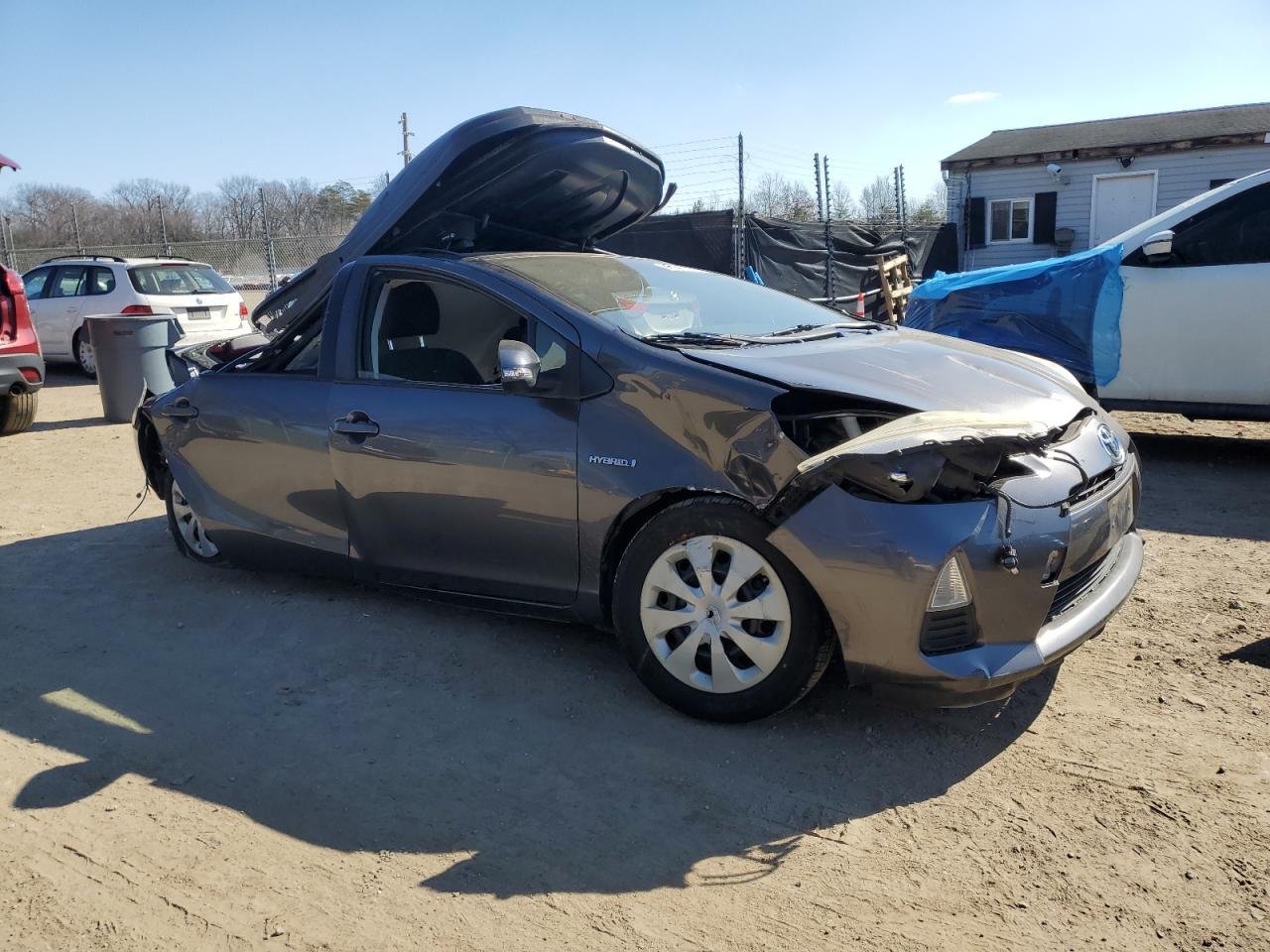 2013 TOYOTA PRIUS C - Image 4