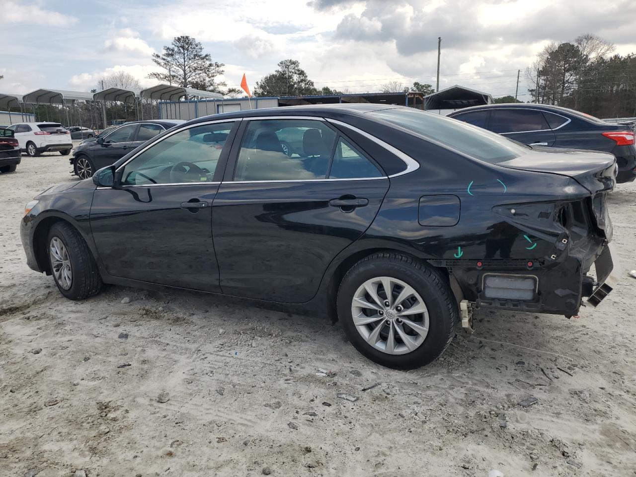 2016 TOYOTA CAMRY LE - Image 2