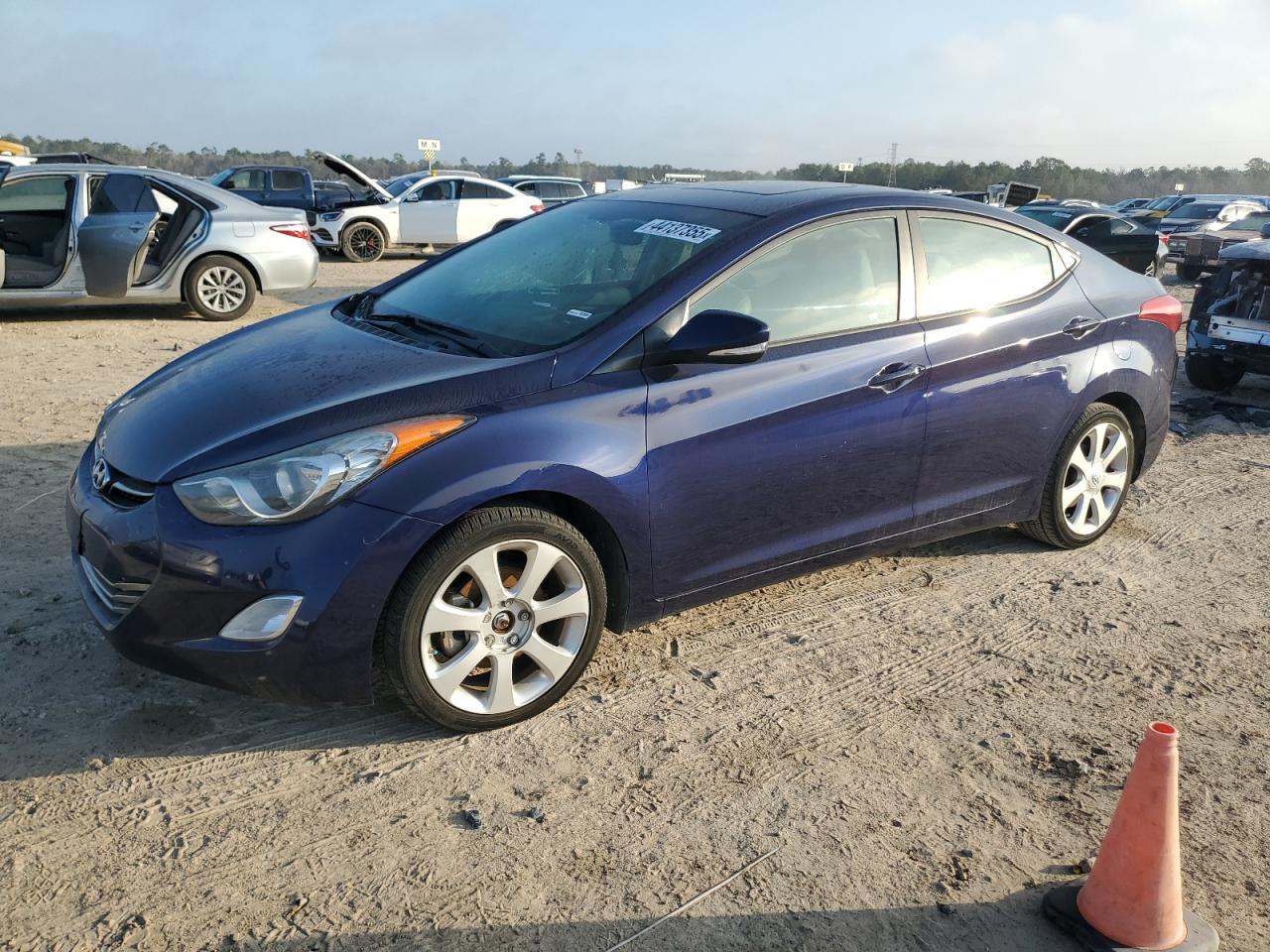 2013 HYUNDAI ELANTRA GL