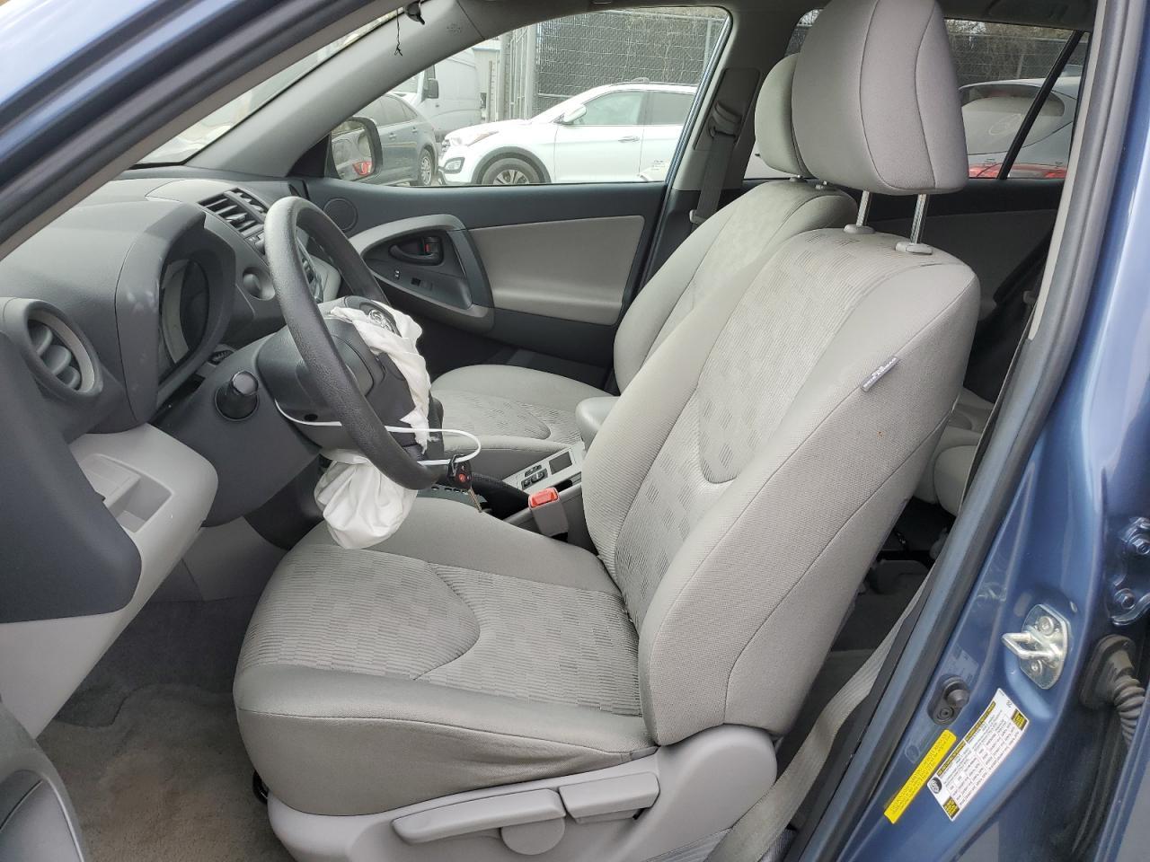 2011 TOYOTA RAV4 - Image 7