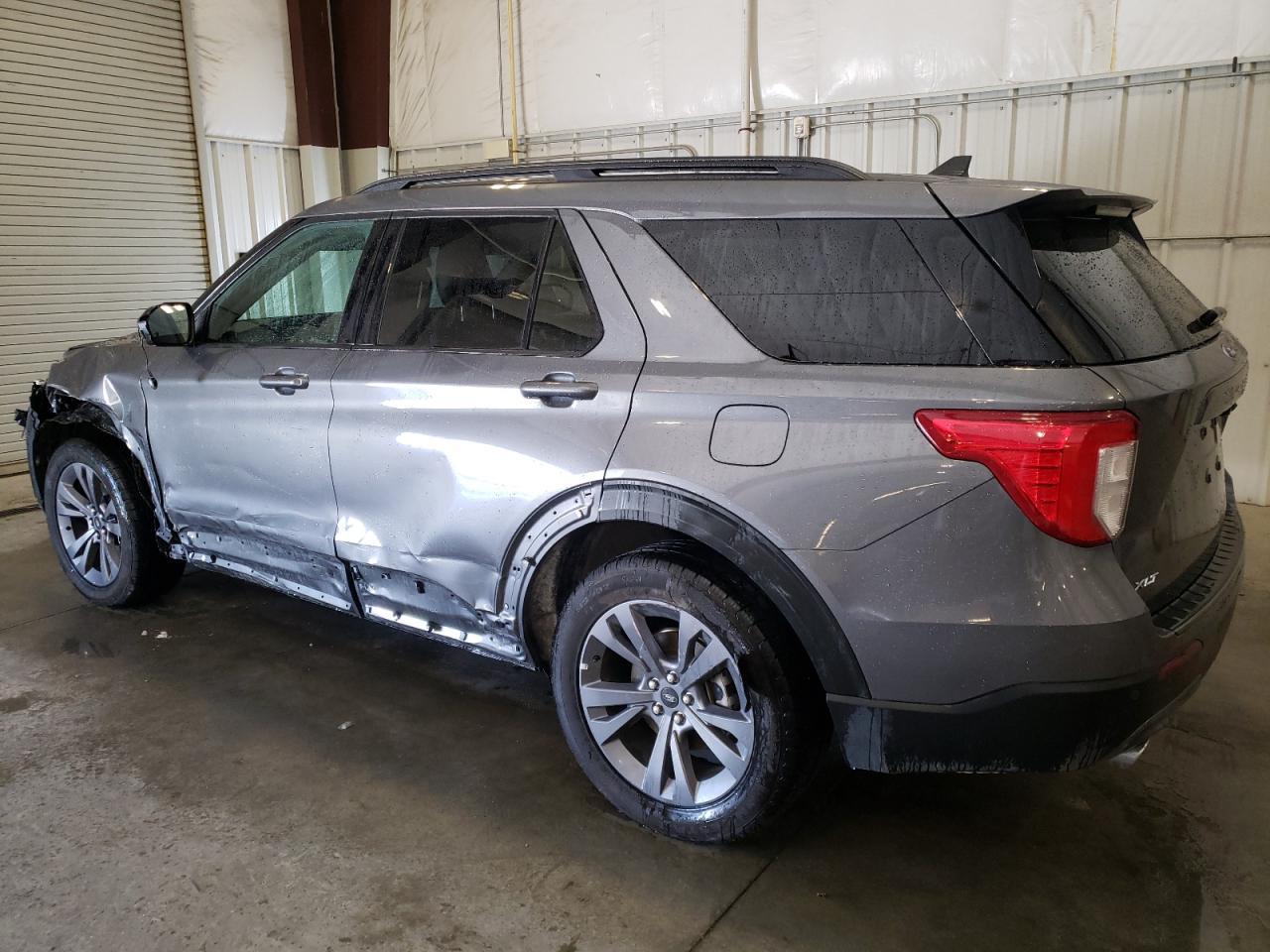 2022 FORD EXPLORER X - Фото 2