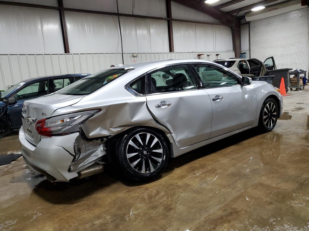 2018 NISSAN ALTIMA 2.5 - Фото 3