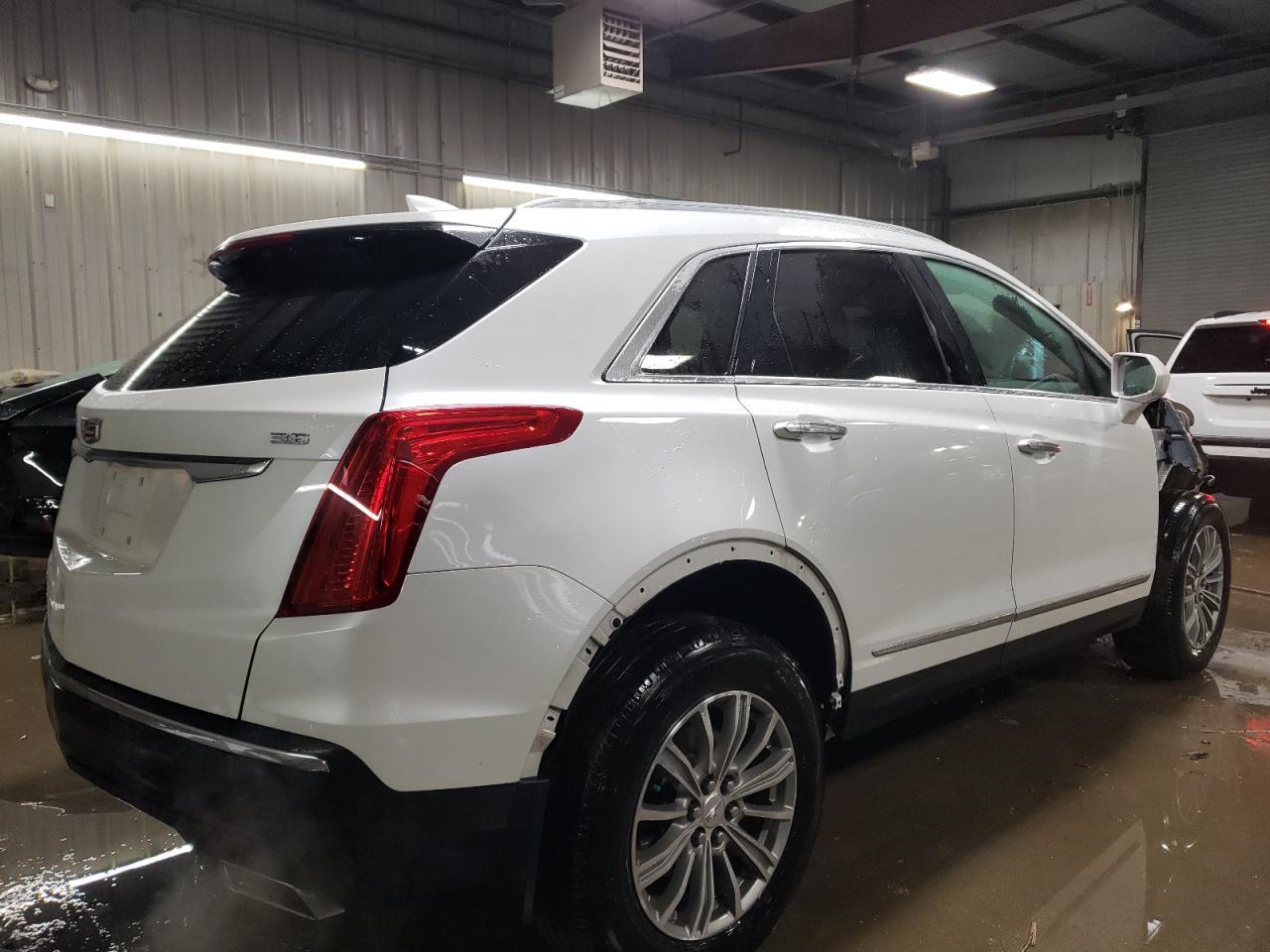 2019 CADILLAC XT5 LUXURY - Фото 3