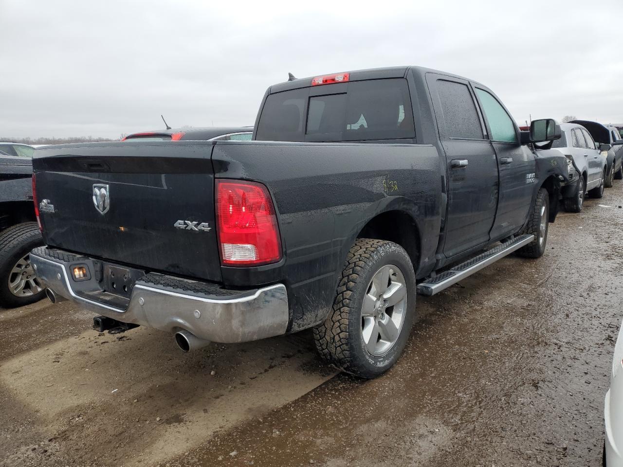 2017 RAM 1500 SLT - Image 3