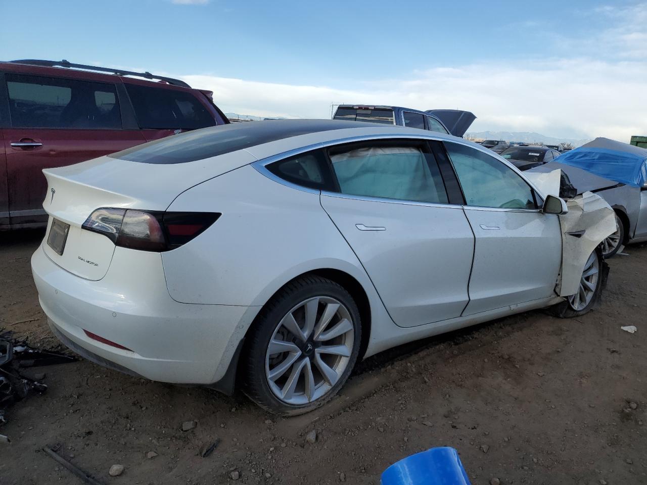 2019 TESLA MODEL 3 - Image 3