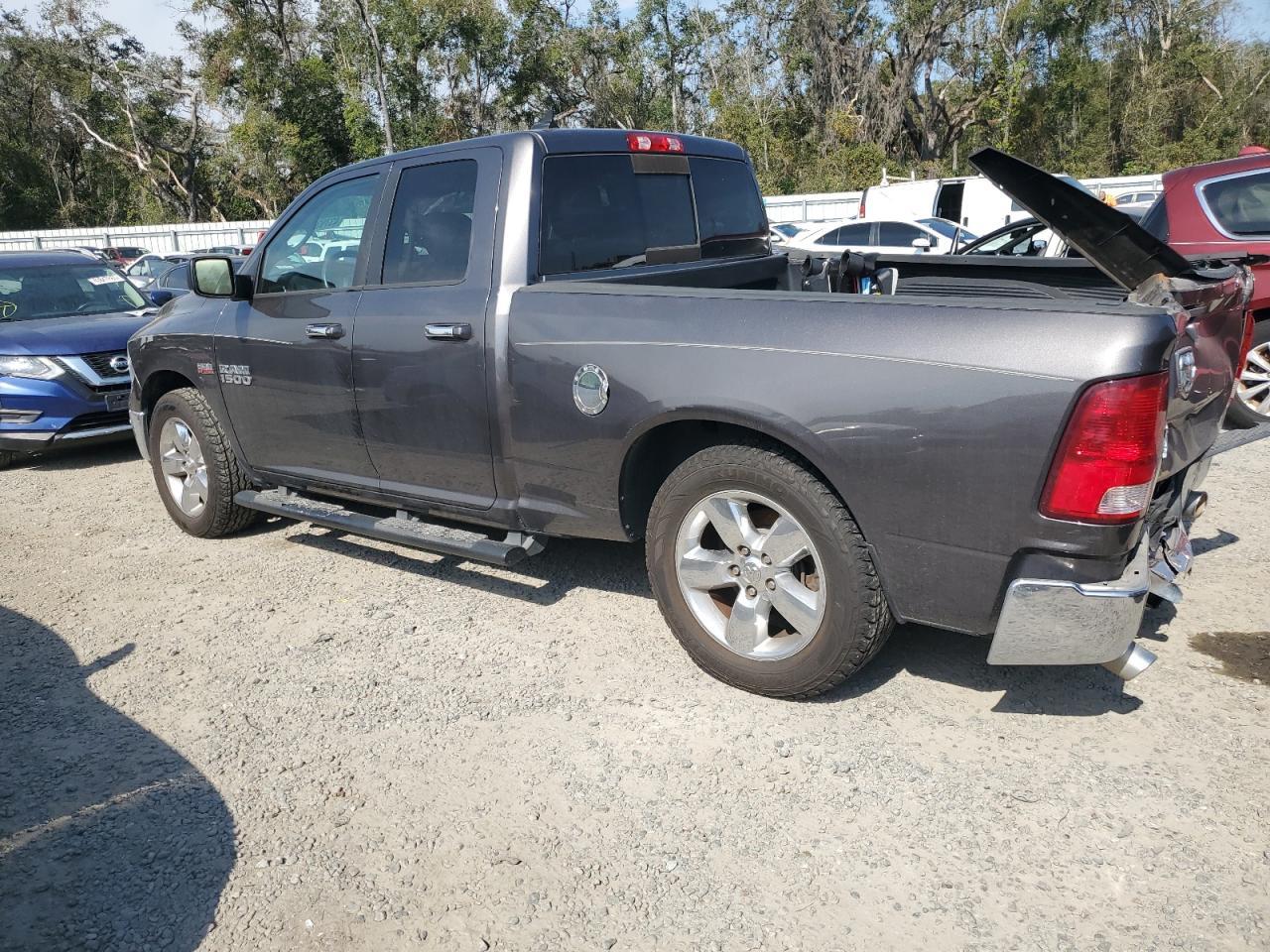 2014 RAM 1500 SLT - Image 2