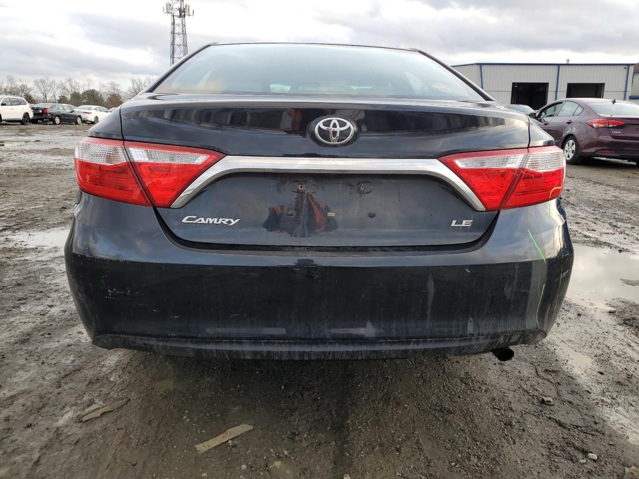2016 TOYOTA CAMRY LE - Image 6