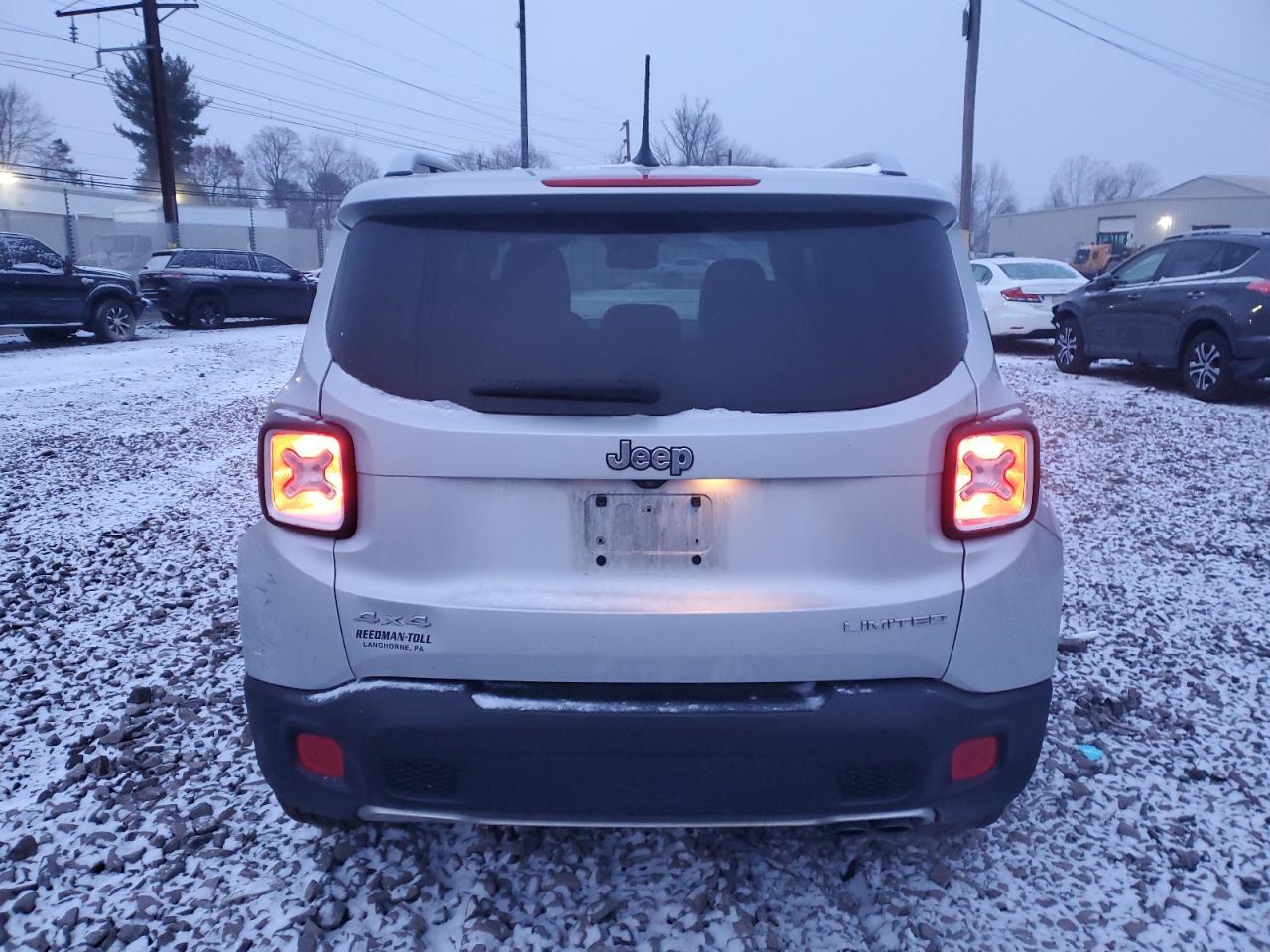 2016 JEEP RENEGADE L - Image 6