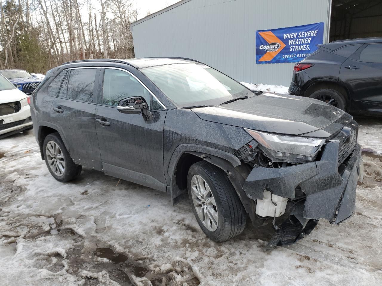 2022 TOYOTA RAV4 XLE - Фото 4