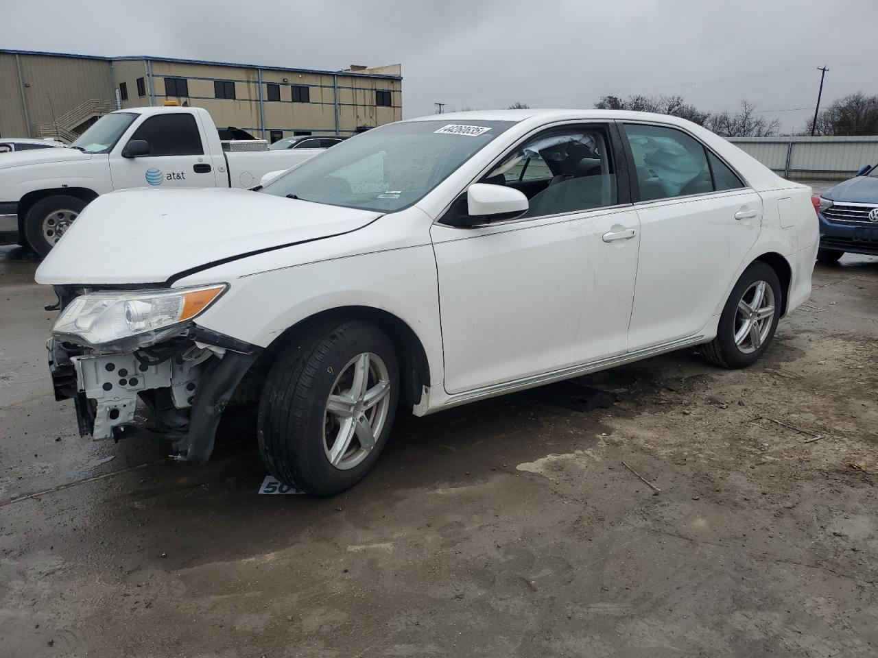 2014 TOYOTA CAMRY L