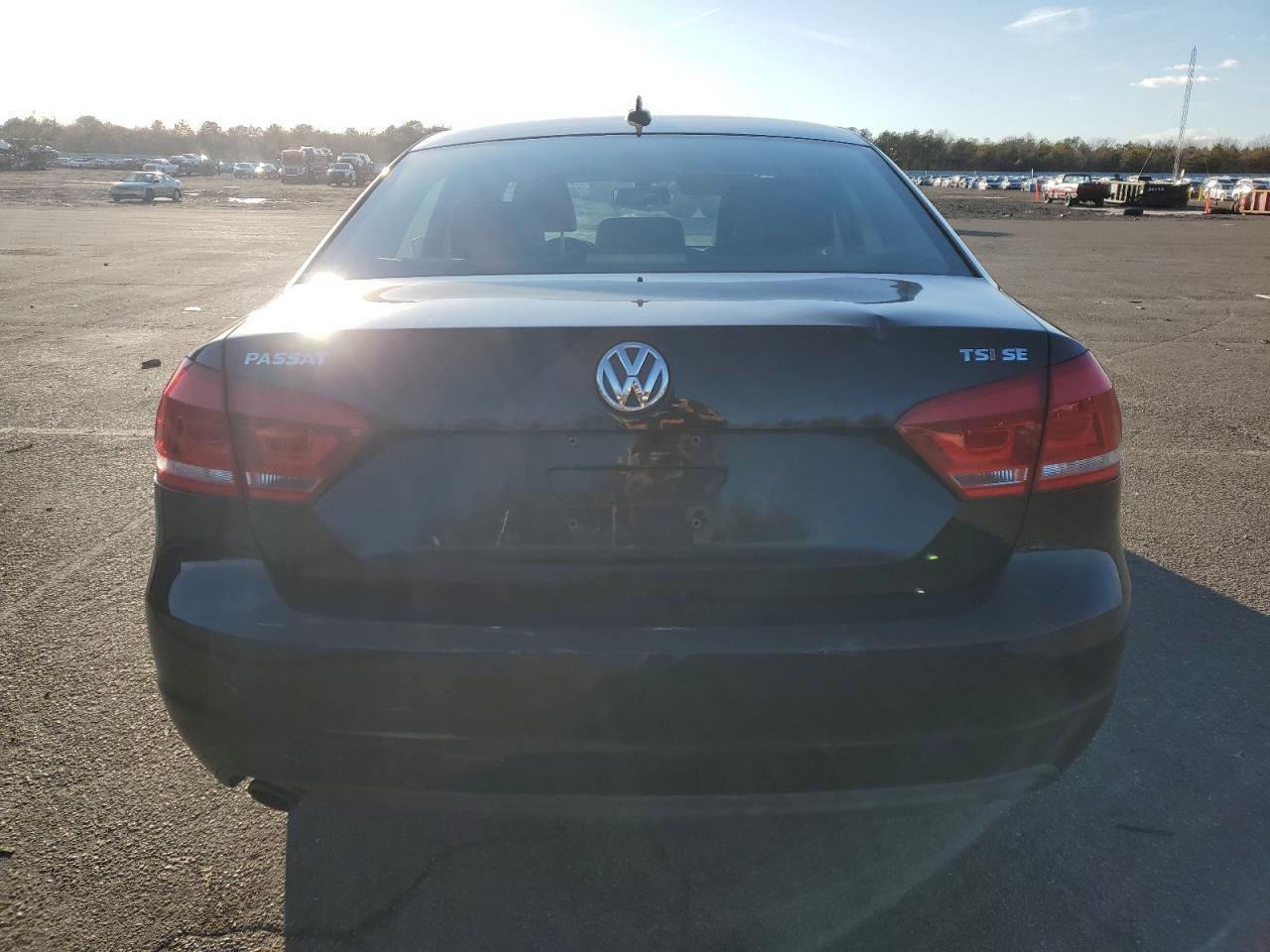 2014 VOLKSWAGEN PASSAT SE - Фото 6