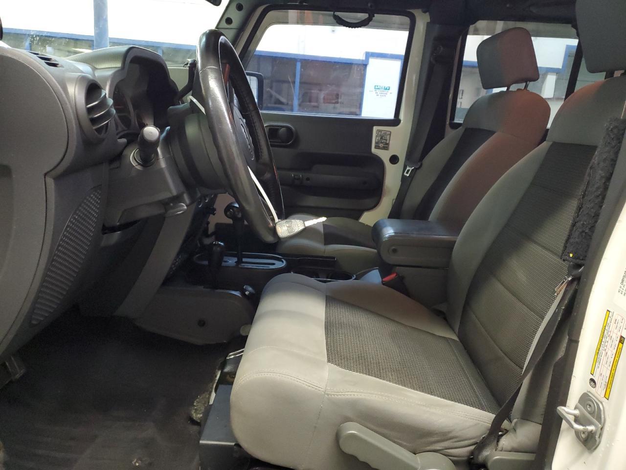 2010 JEEP WRANGLER U - Фото 7