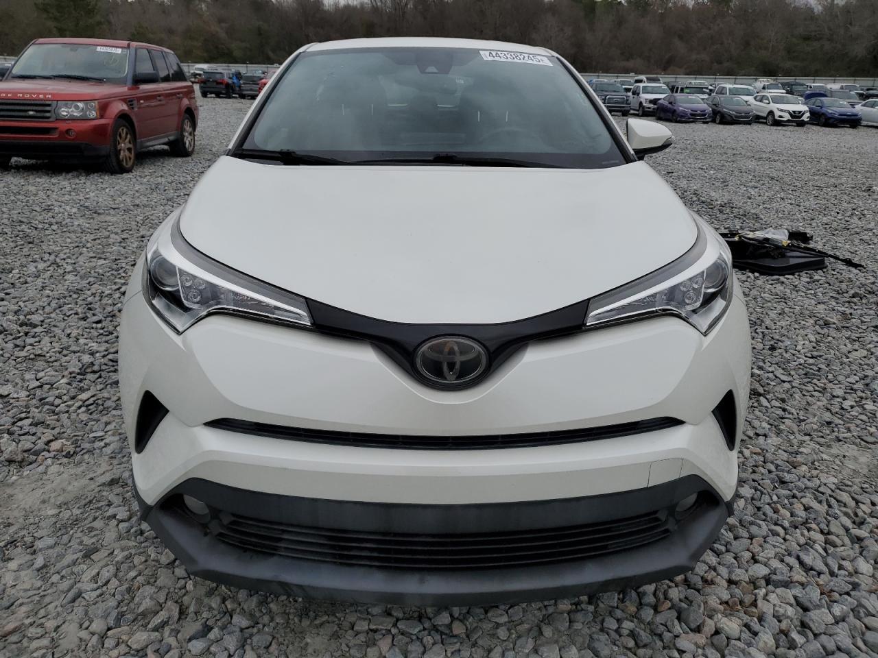 2018 TOYOTA C-HR XLE - Фото 5
