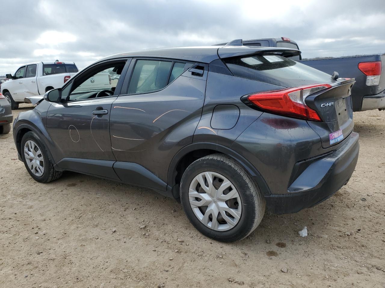 2019 TOYOTA C-HR XLE - Image 2