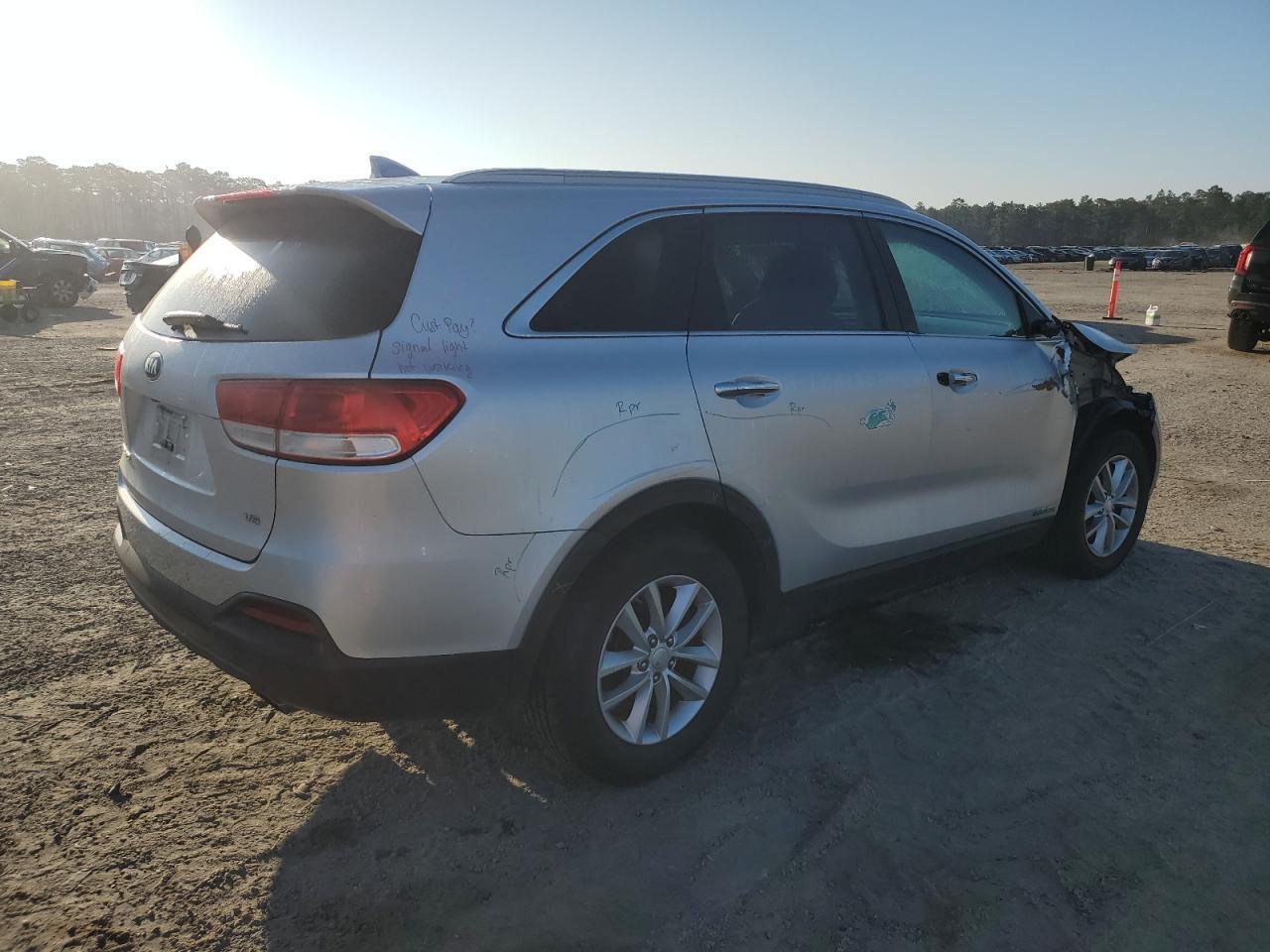 2016 KIA SORENTO LX - Image 3