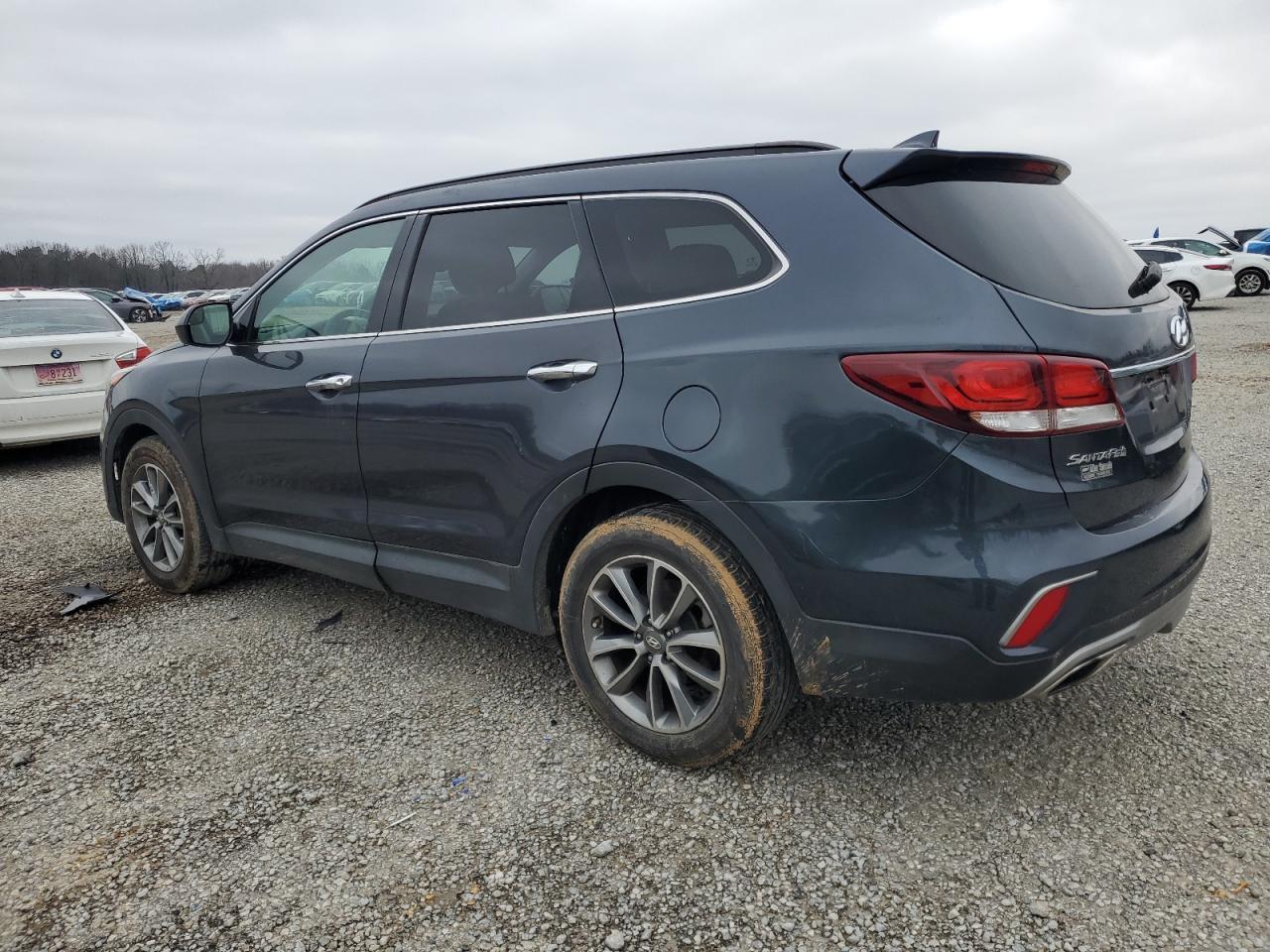 2017 HYUNDAI SANTA FE S - Image 2