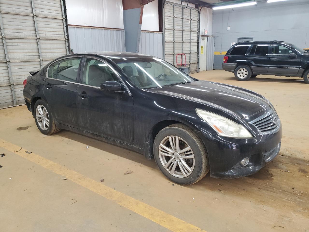 2012 INFINITI G37 - Image 4