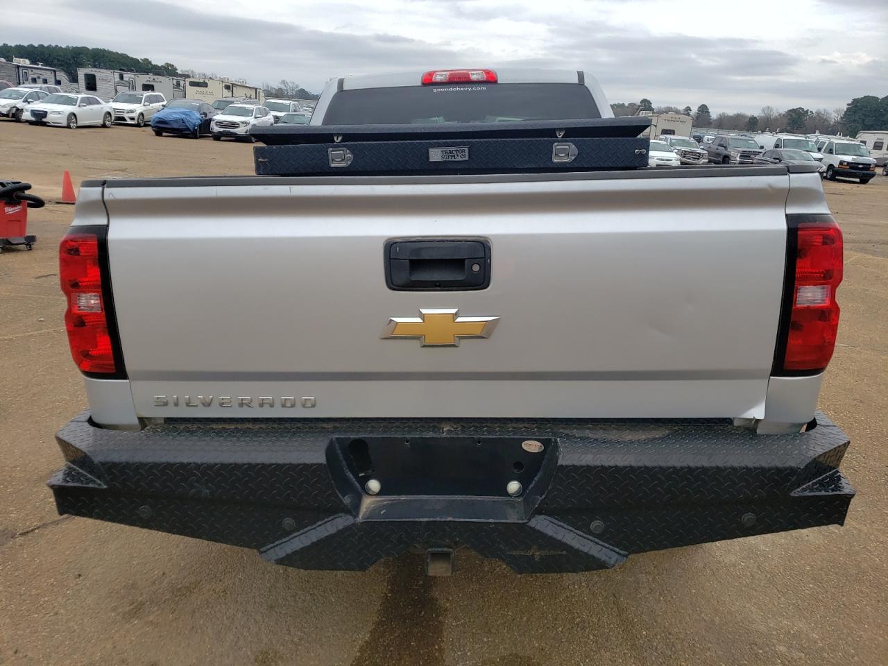 2017 CHEVROLET SILVERADO - Image 6