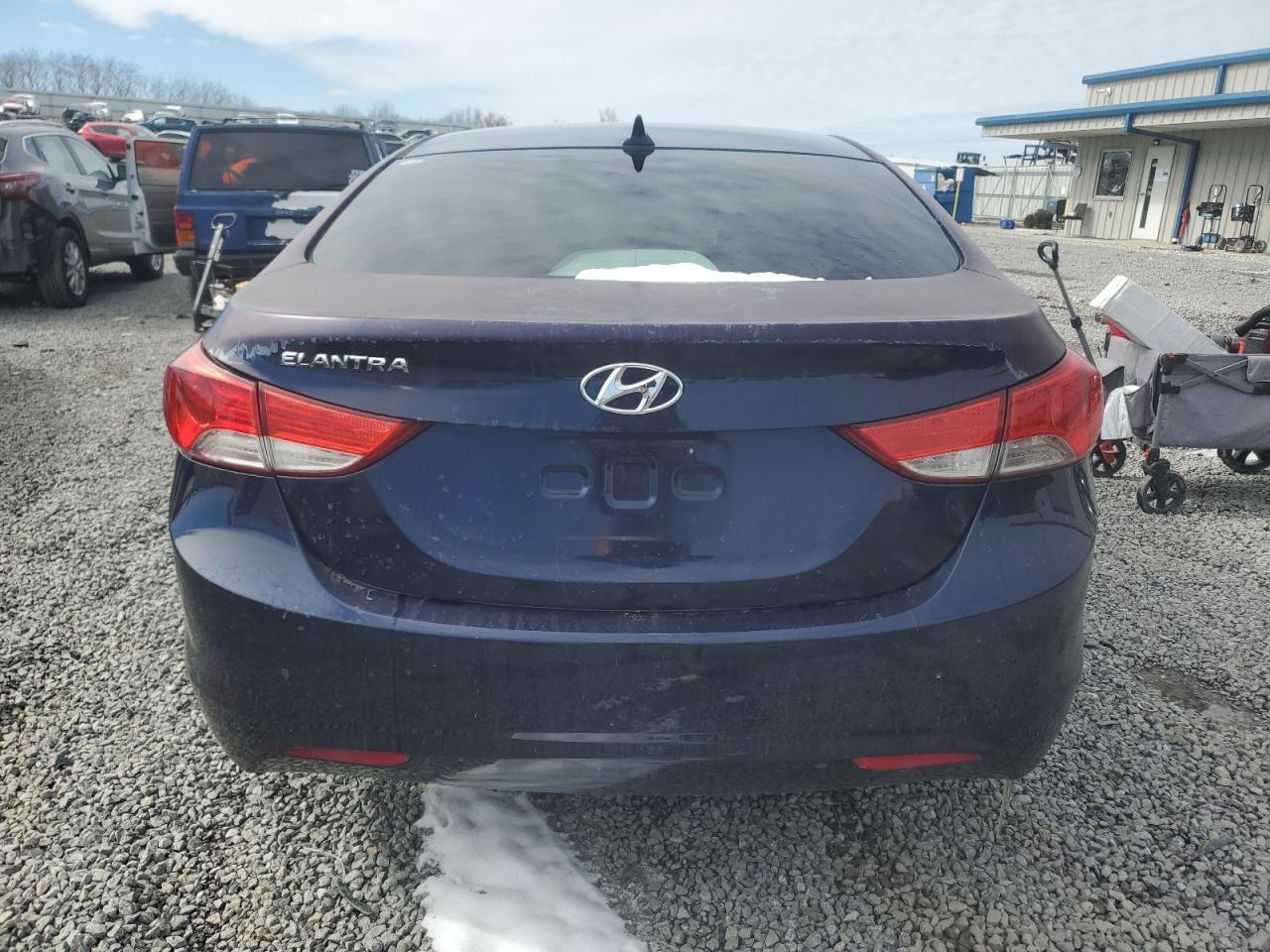 2013 HYUNDAI ELANTRA GL - Image 6