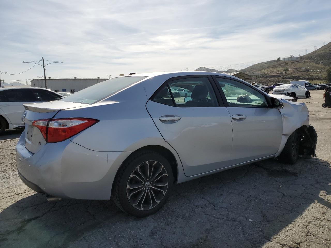2014 TOYOTA COROLLA L - Image 3