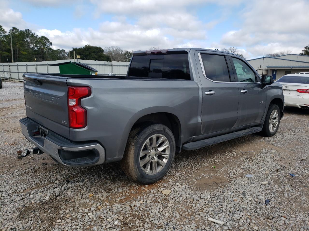 2021 CHEVROLET SILVERADO - Image 3