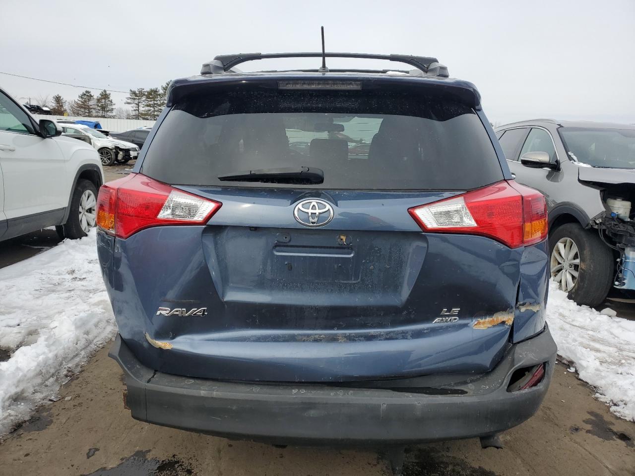 2014 TOYOTA RAV4 LE - Image 6