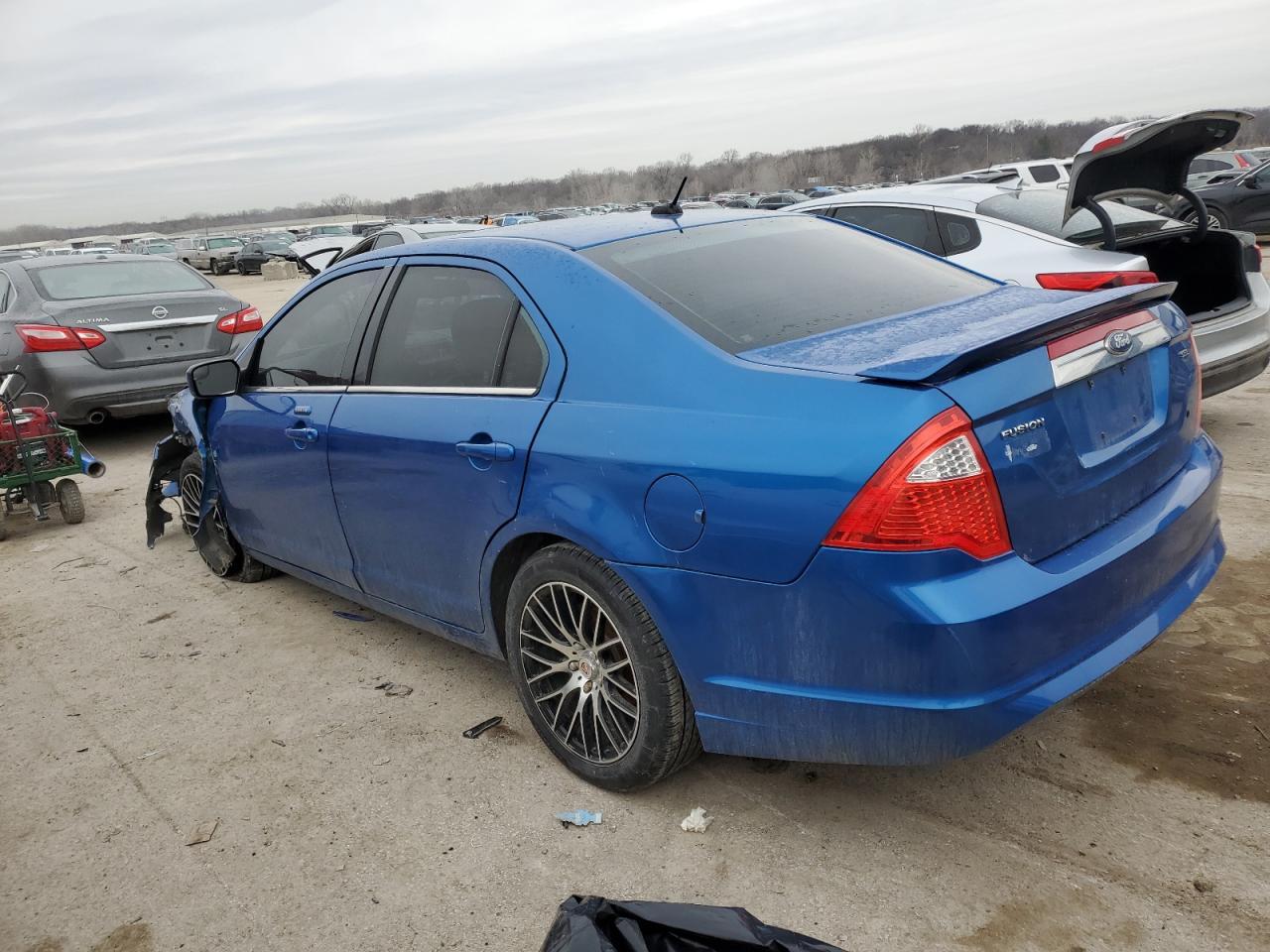 2011 FORD FUSION SEL - Image 2