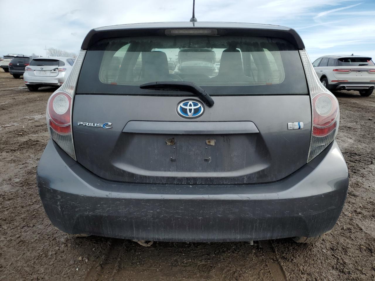 2013 TOYOTA PRIUS C - Image 6