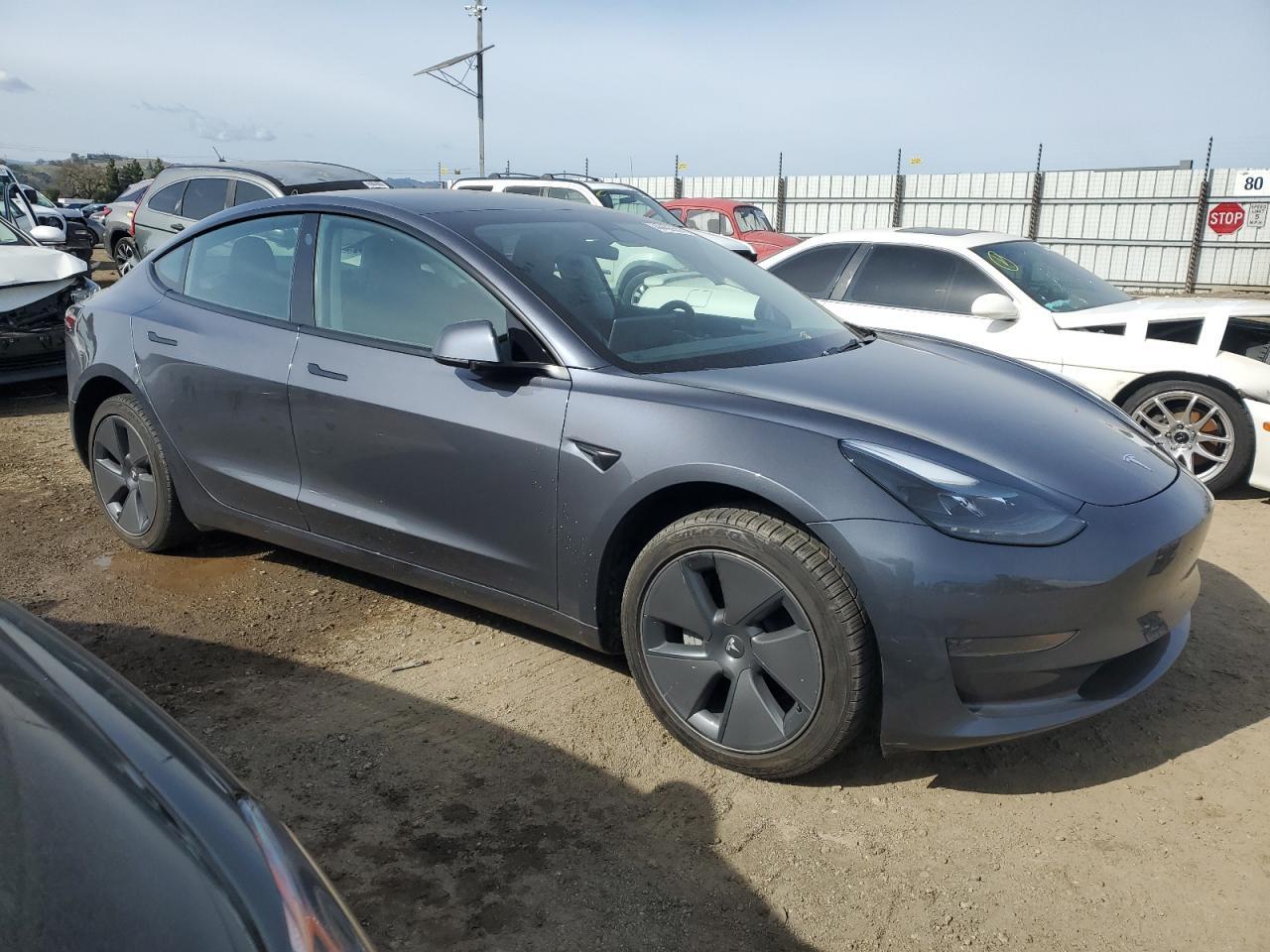 2023 TESLA MODEL 3 - Фото 4