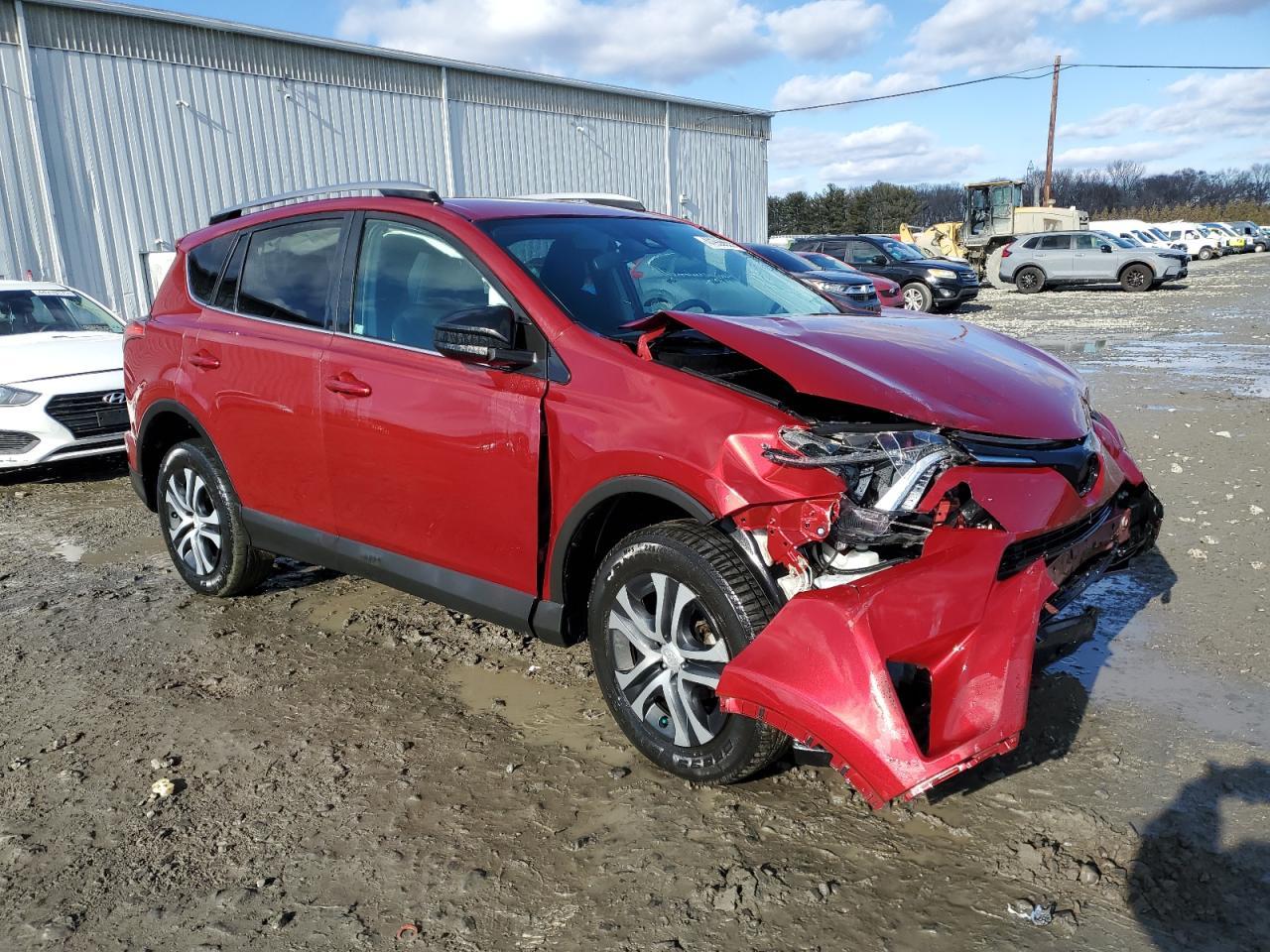 2018 TOYOTA RAV4 LE - Фото 4