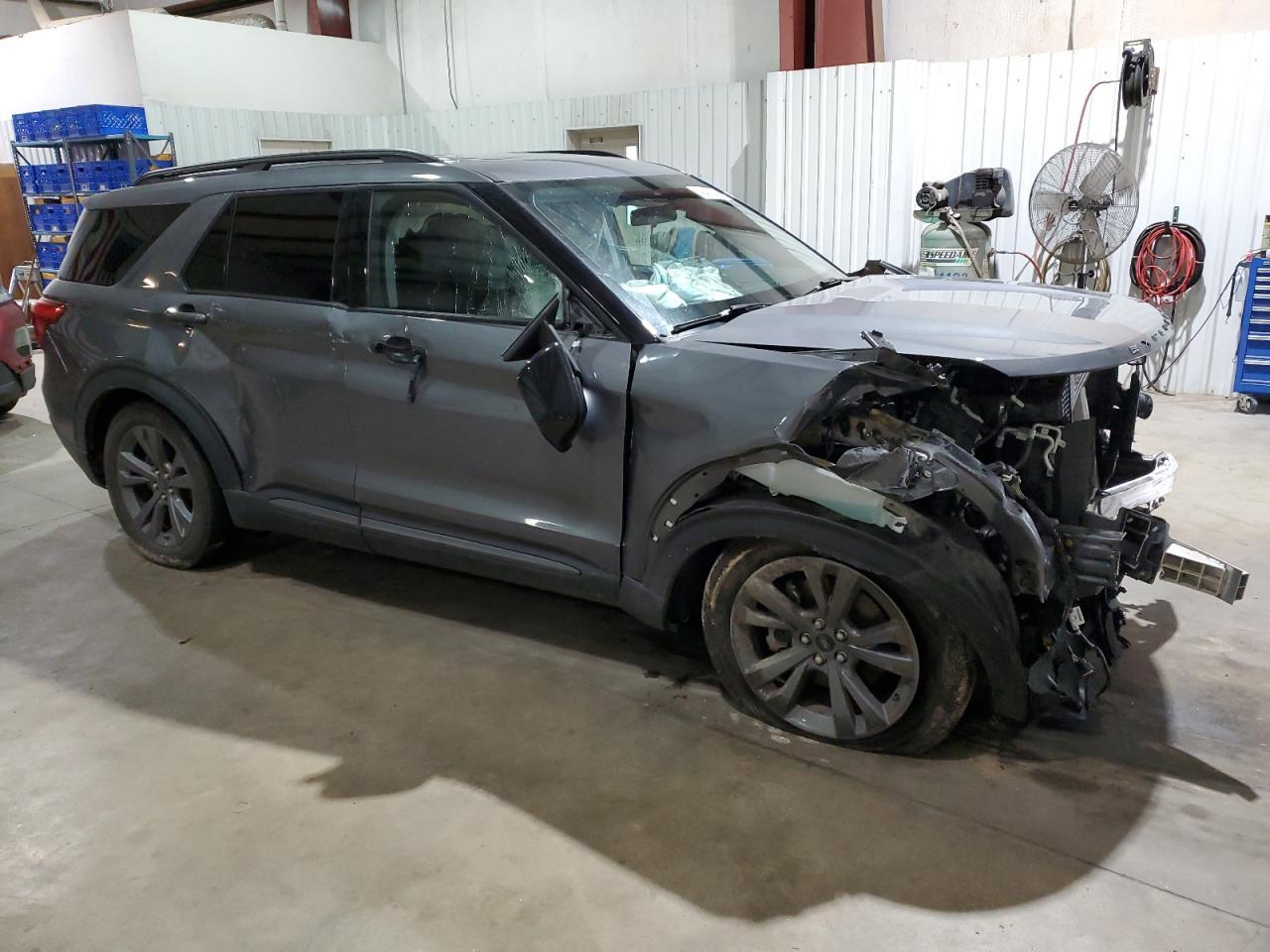 2022 FORD EXPLORER X - Image 4