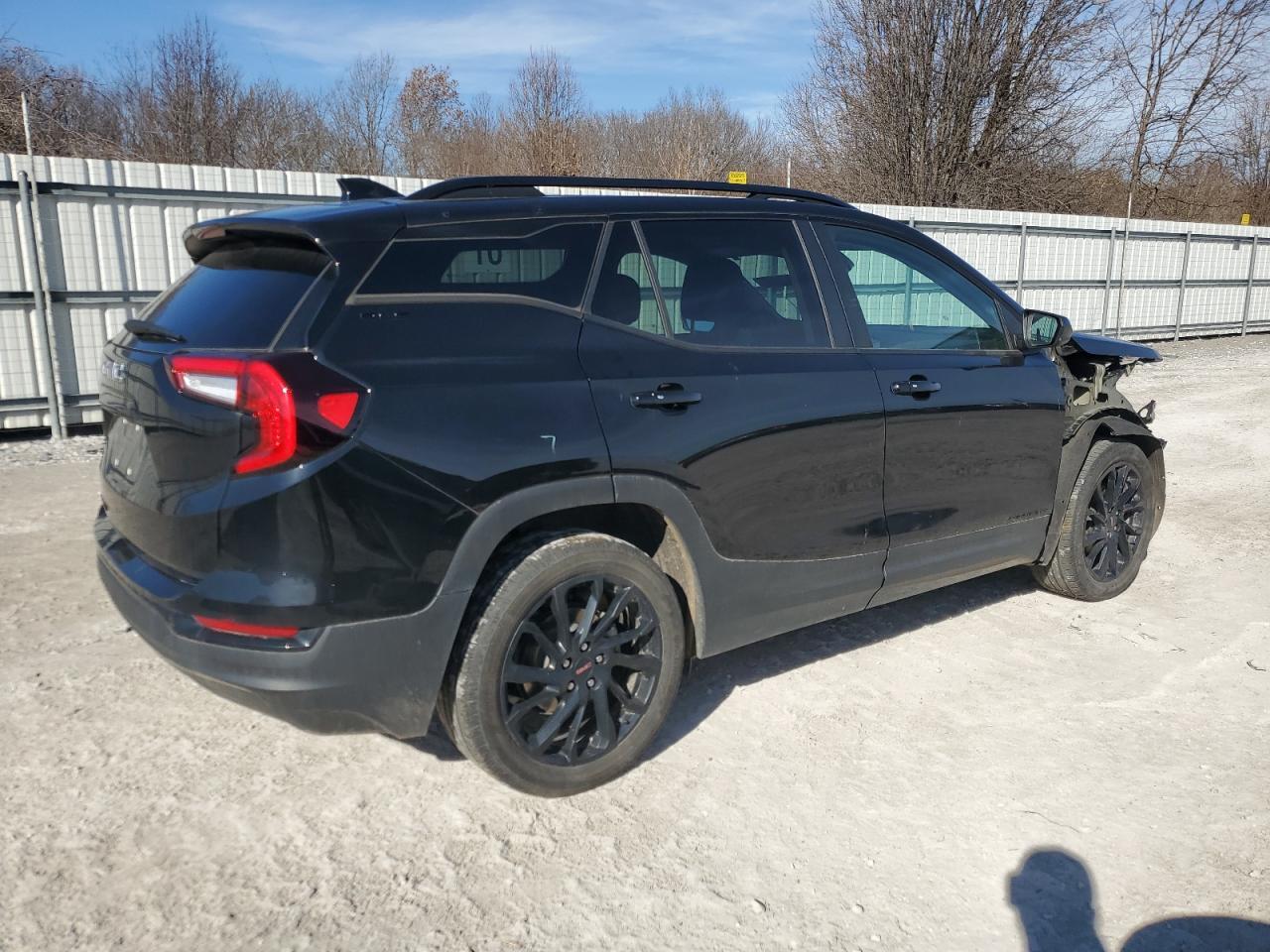 2023 GMC TERRAIN SL - Фото 3
