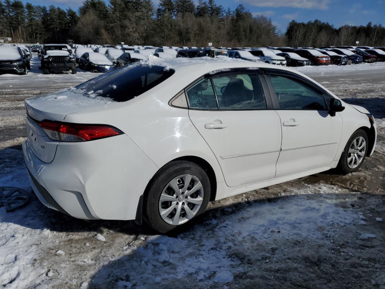 2021 TOYOTA COROLLA LE - Фото 3