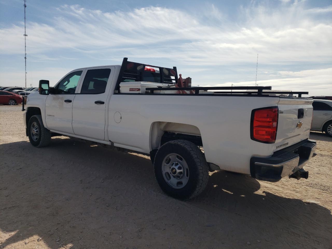 2018 CHEVROLET SILVERADO - Image 2
