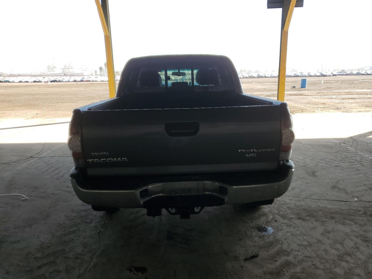 2013 TOYOTA TACOMA DOU - Image 6