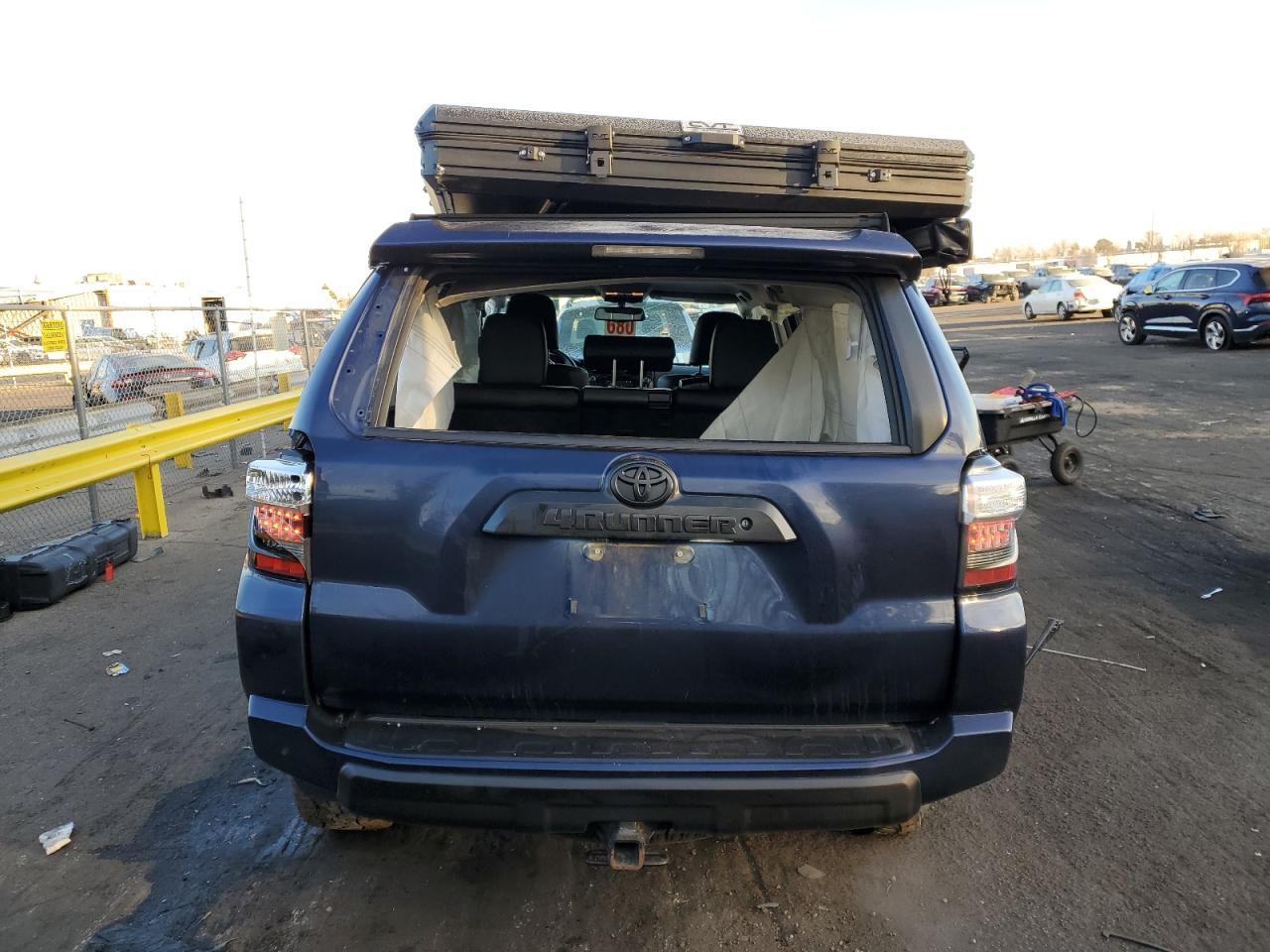 2019 TOYOTA 4RUNNER SR - Image 6