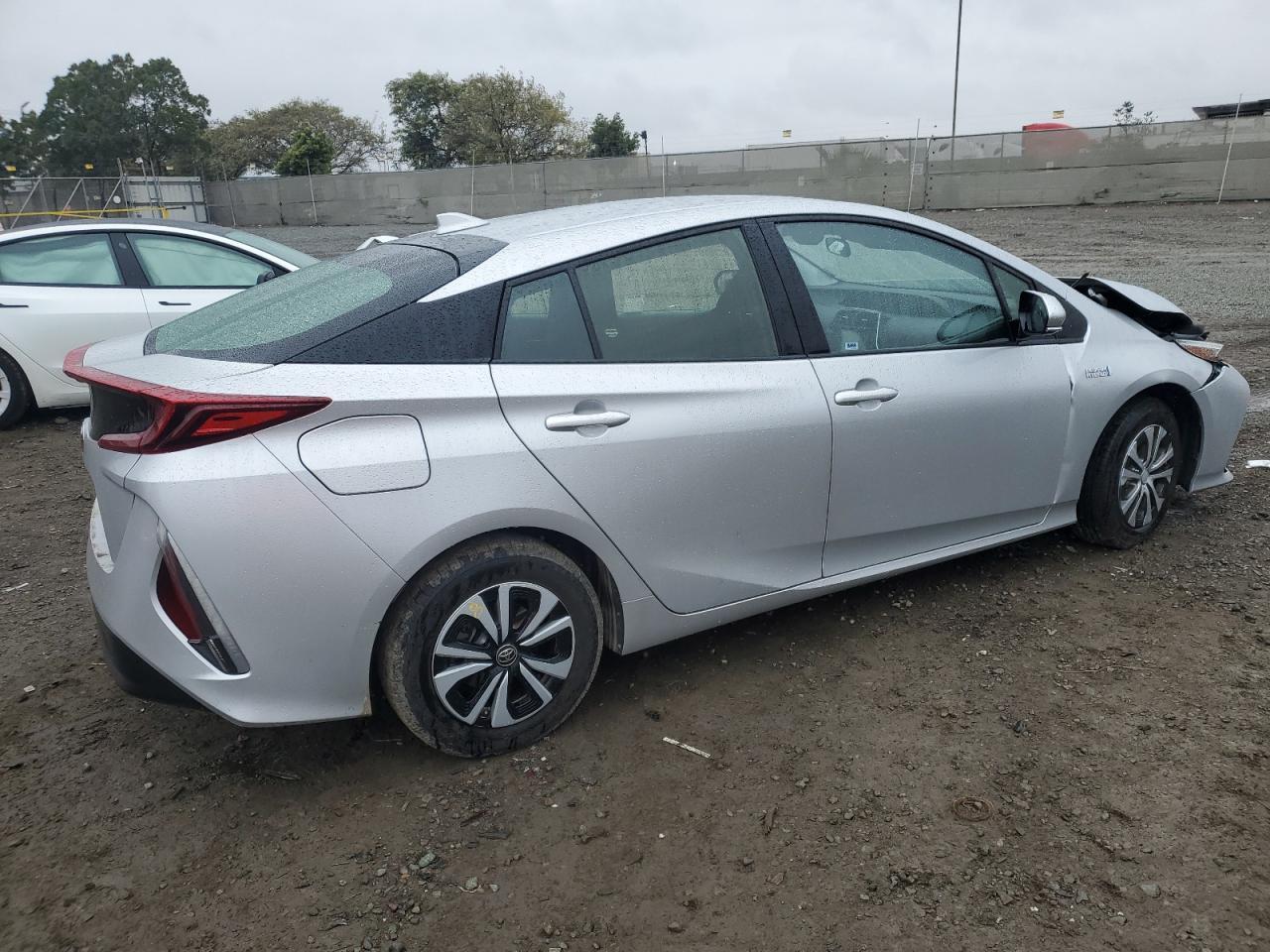 2019 TOYOTA PRIUS PRIM - Image 3
