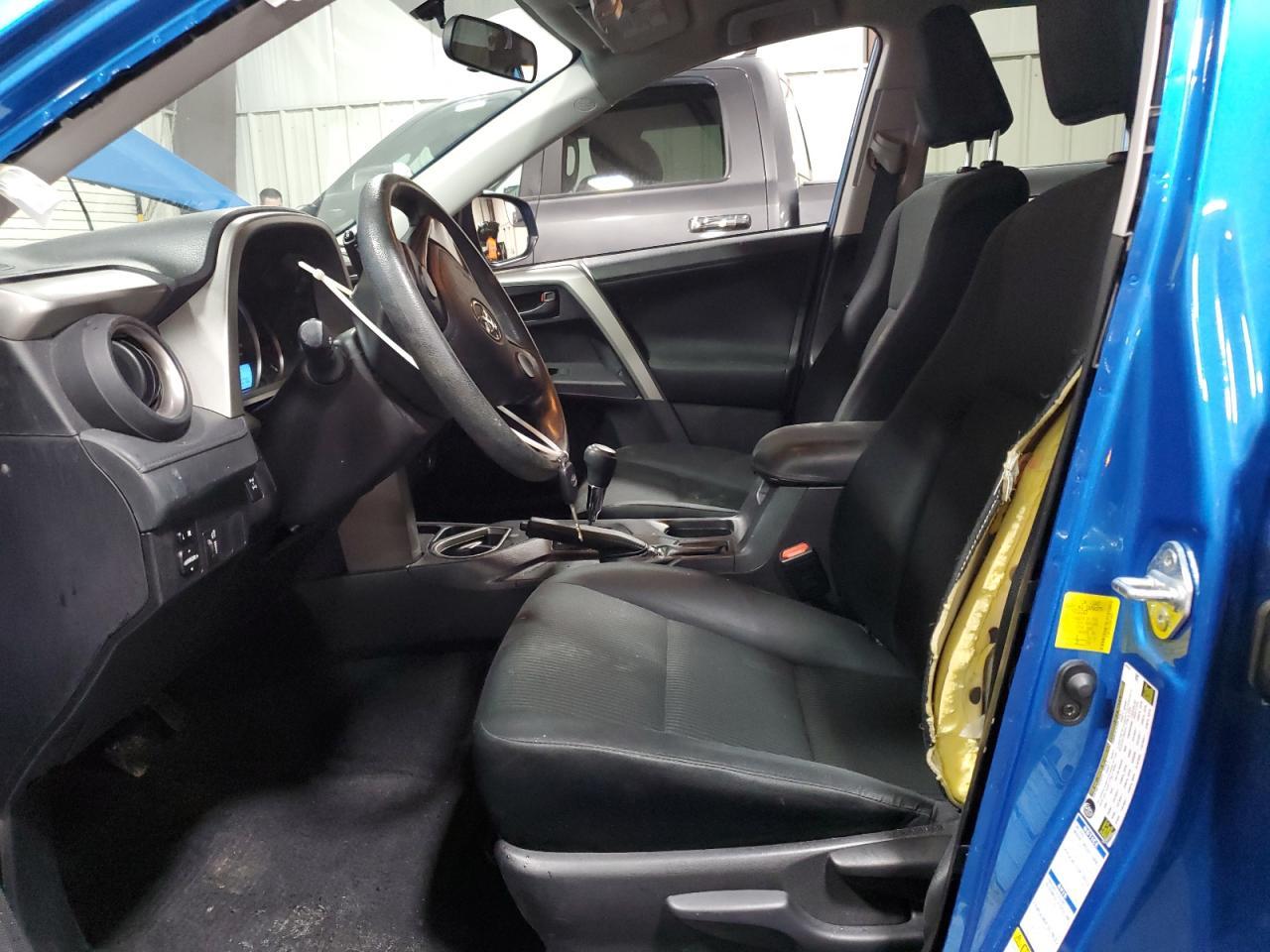 2016 TOYOTA RAV4 LE - Фото 7