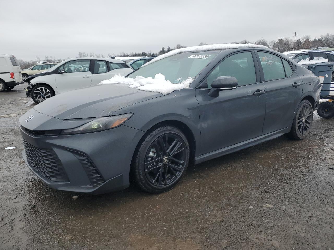 2025 TOYOTA CAMRY XSE