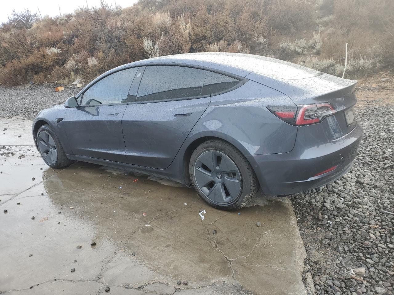 2022 TESLA MODEL 3 - Image 2