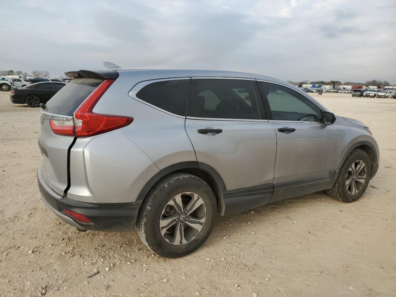 2017 HONDA CR-V LX - Фото 3