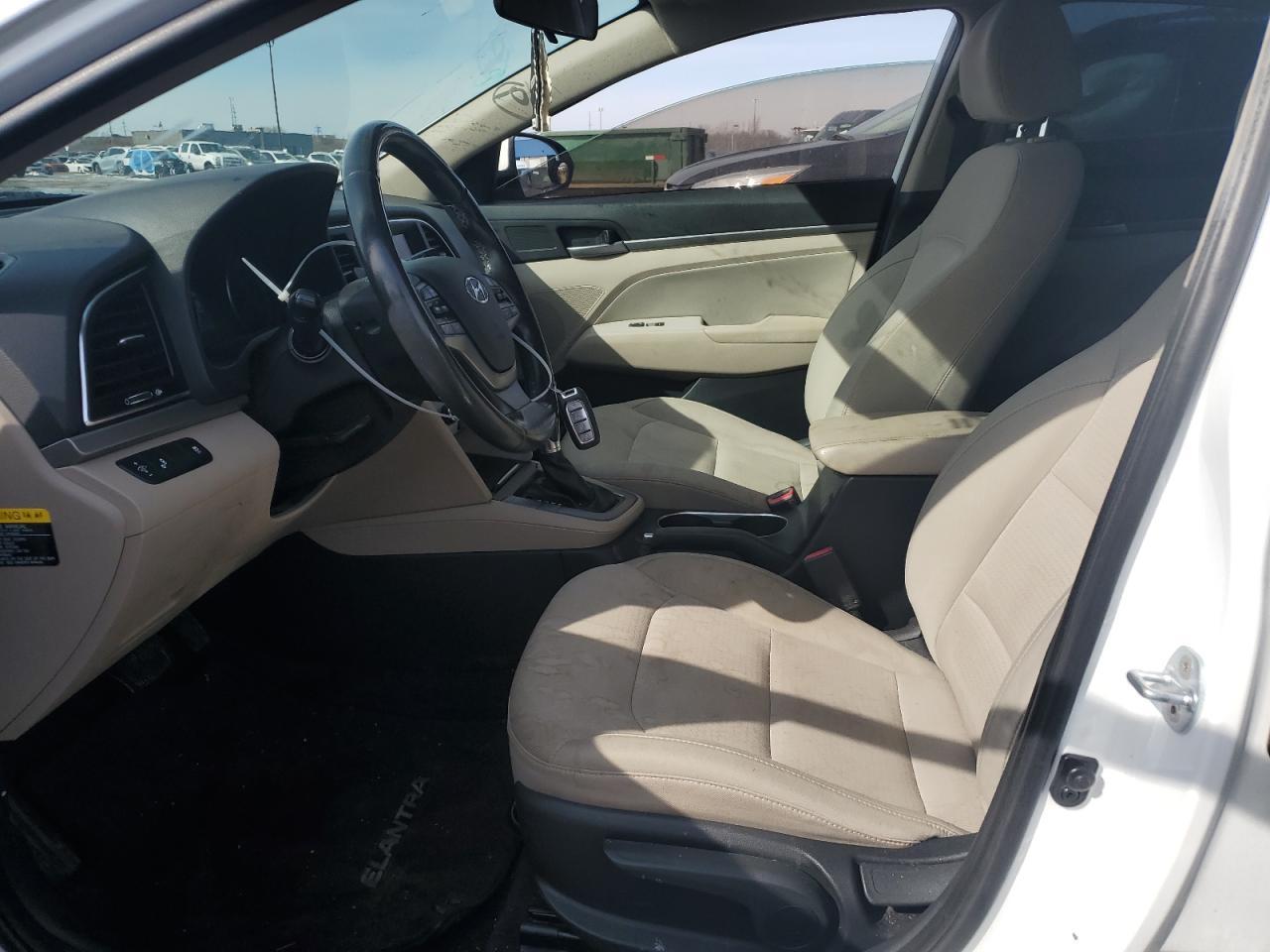 2017 HYUNDAI ELANTRA SE - Фото 7