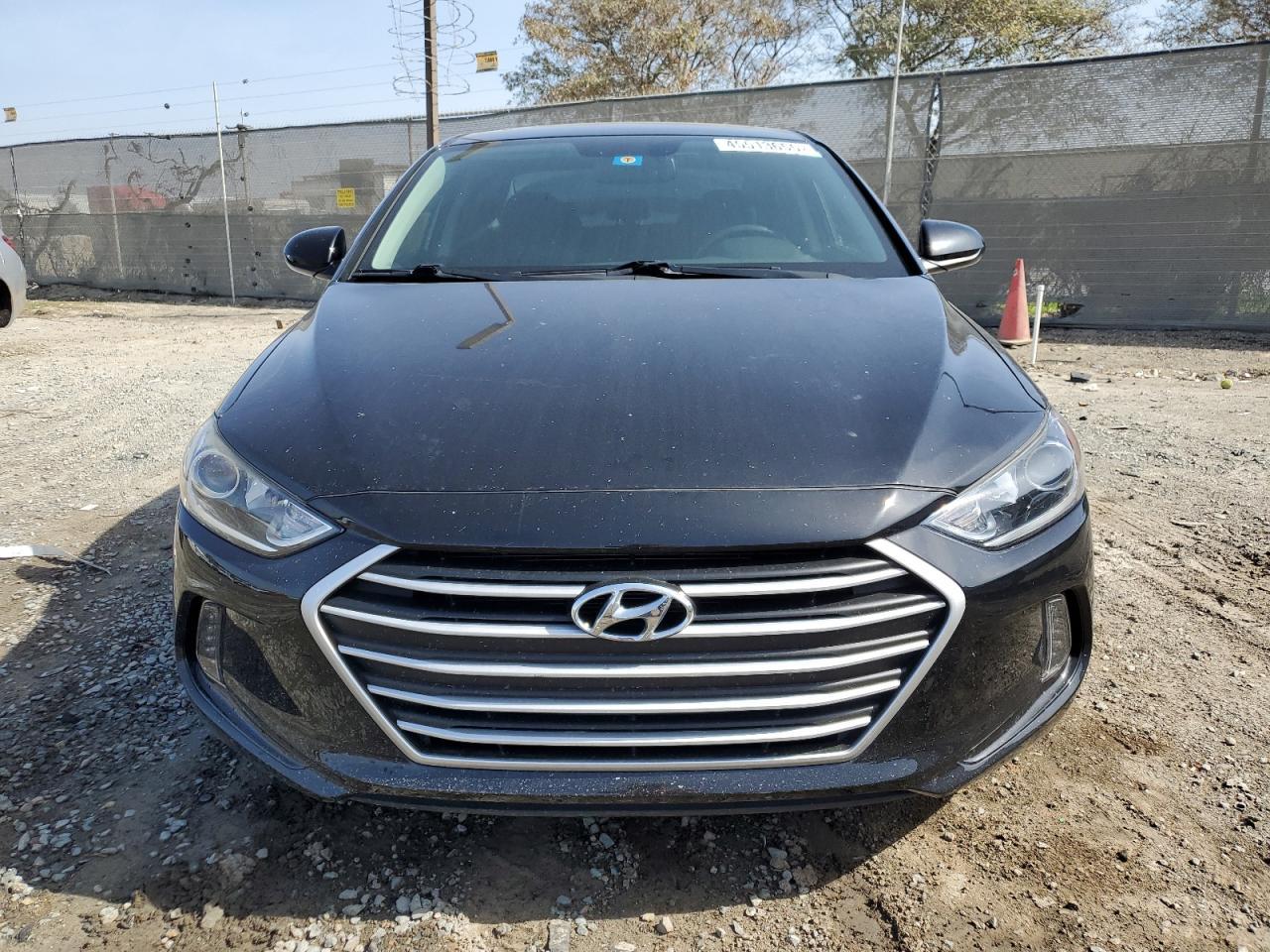 2017 HYUNDAI ELANTRA SE - Image 5