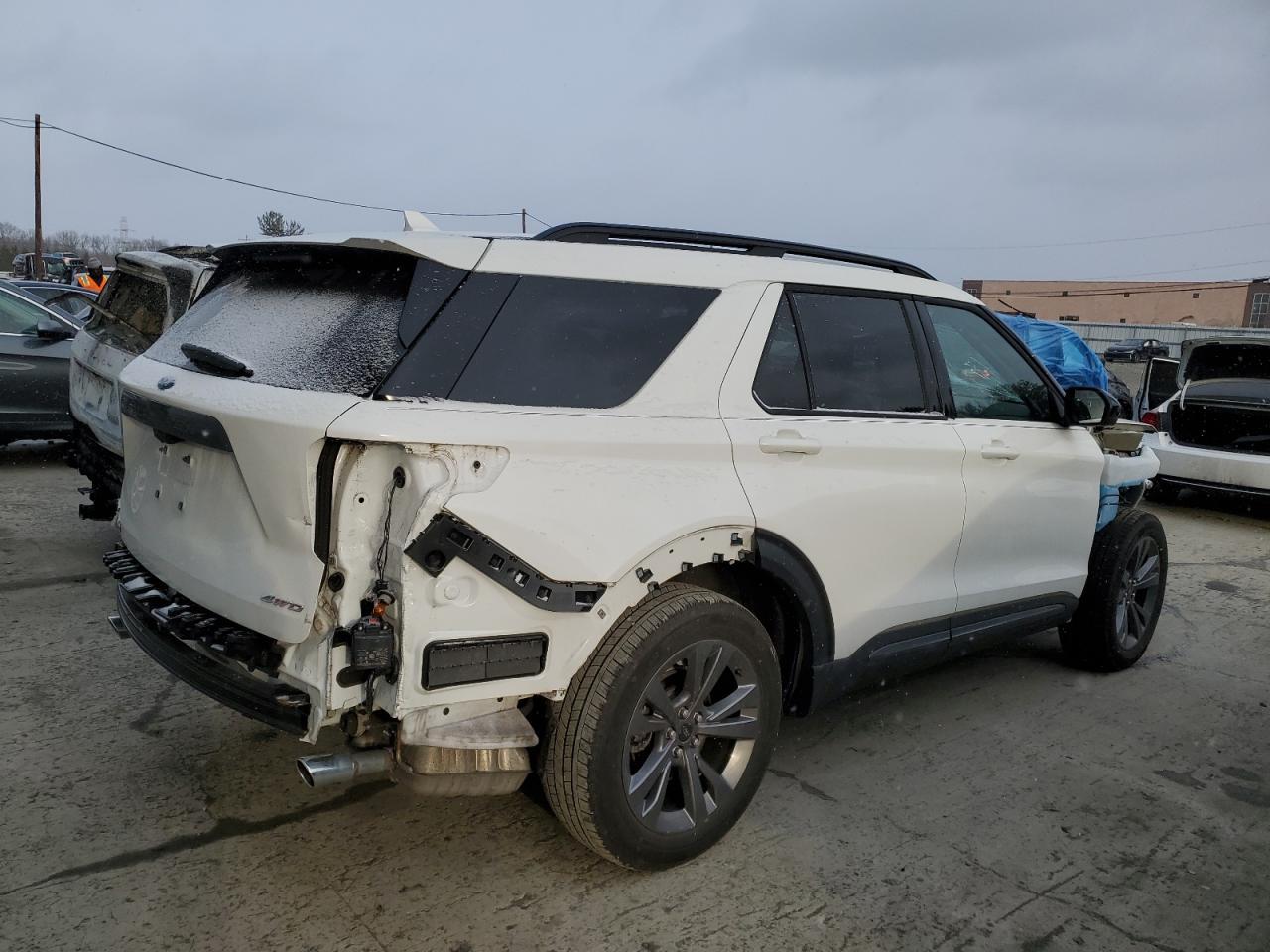 2022 FORD EXPLORER X - Фото 3